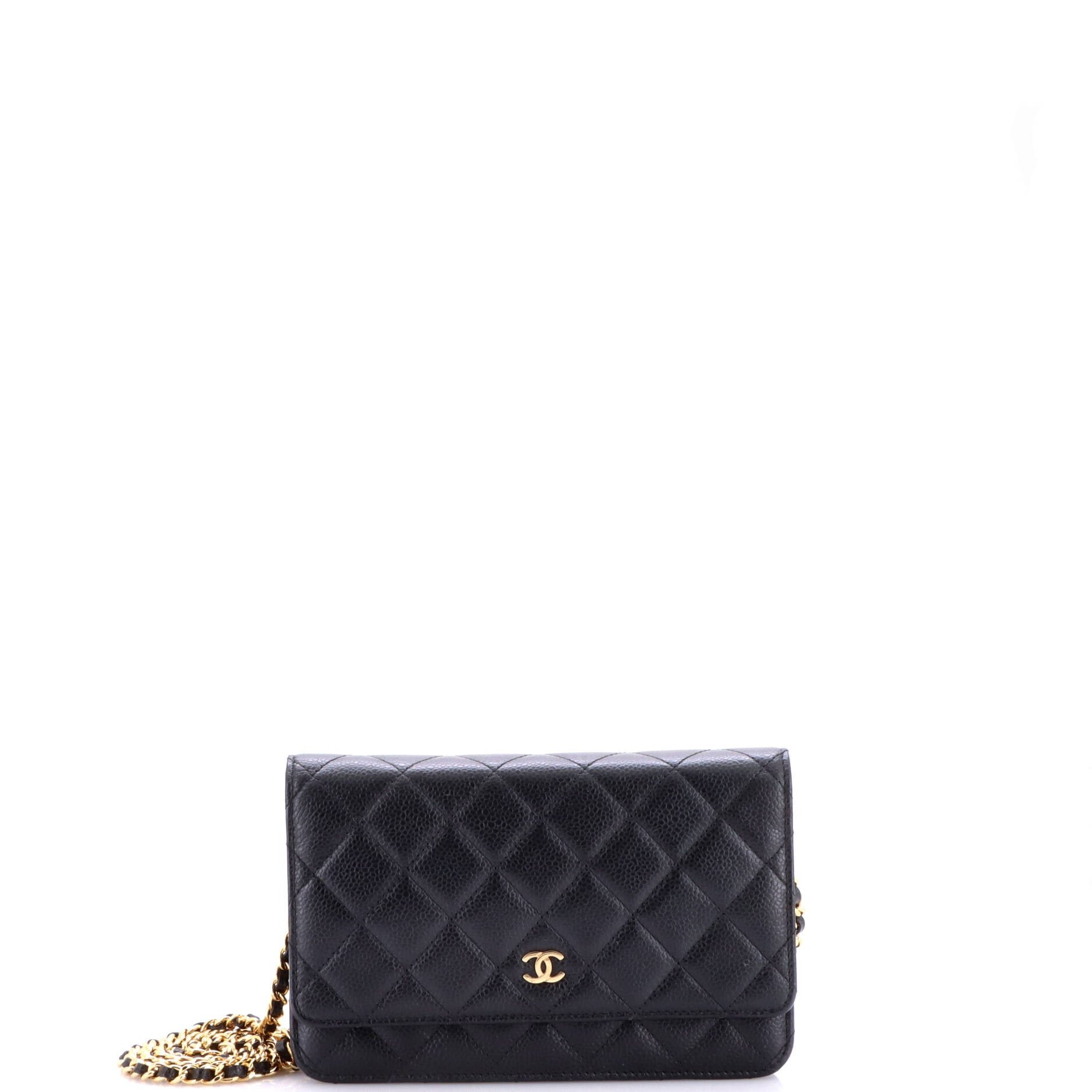 Wallet on Chain Quilted Caviar