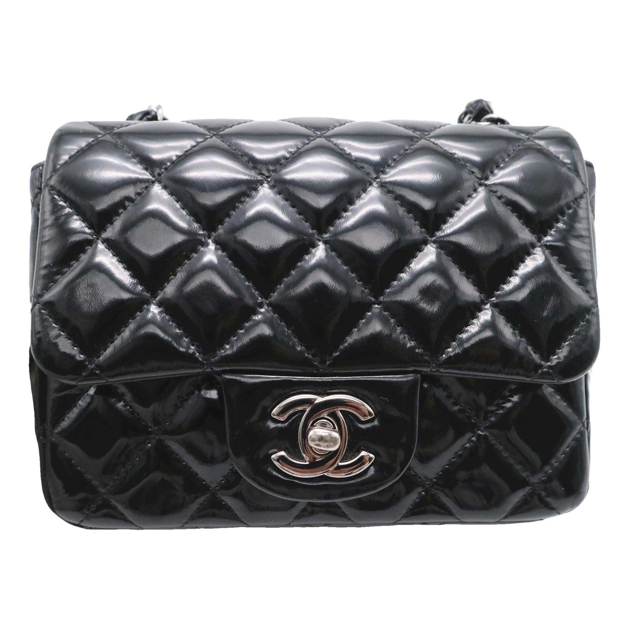 Timeless/Classique patent leather crossbody bag