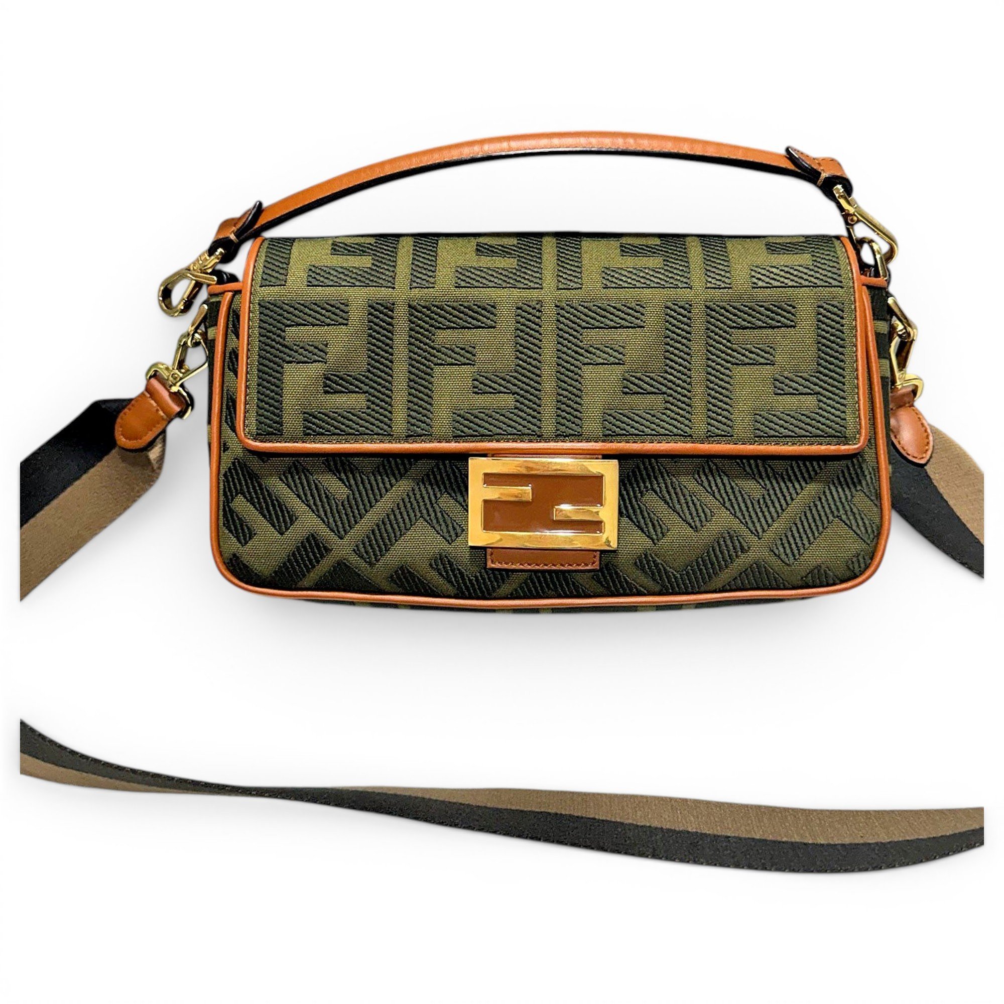 Baguette cloth handbag