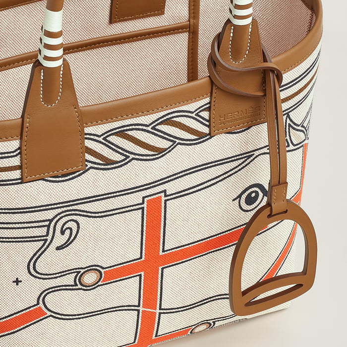 Steeple 25 Bag