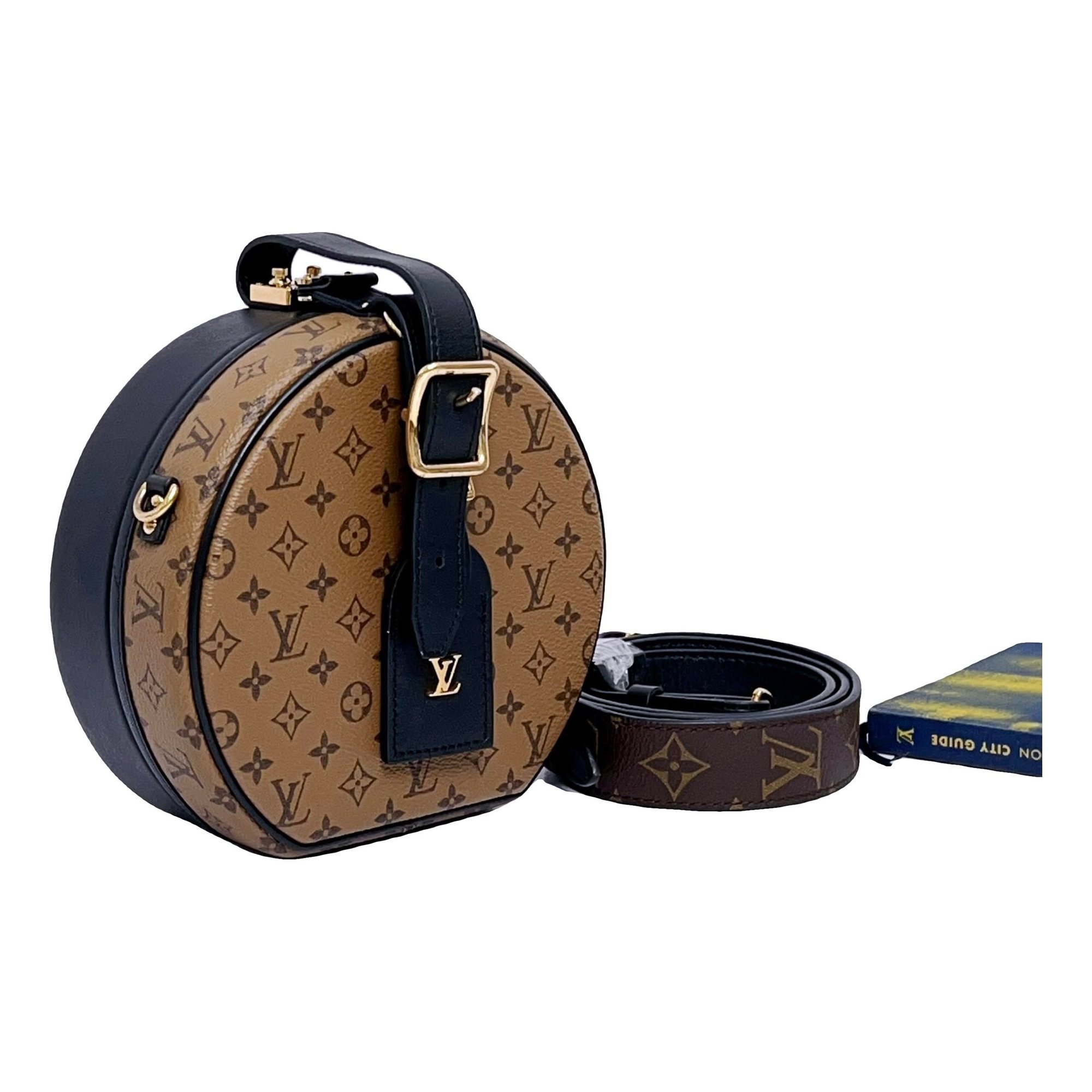 Petite Boîte Chapeau leather handbag