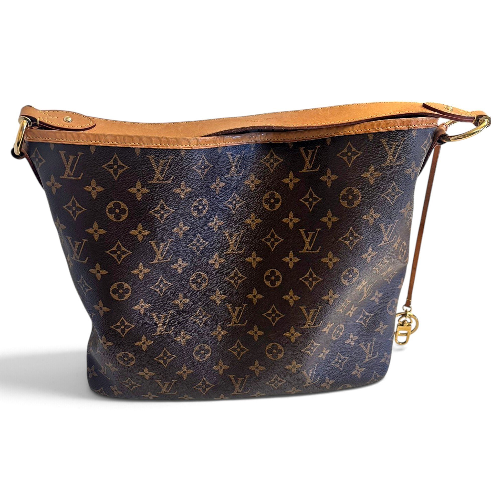 Delightful cloth handbag