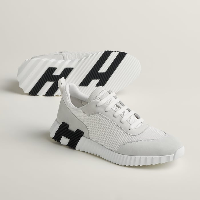 Bouncing sneaker