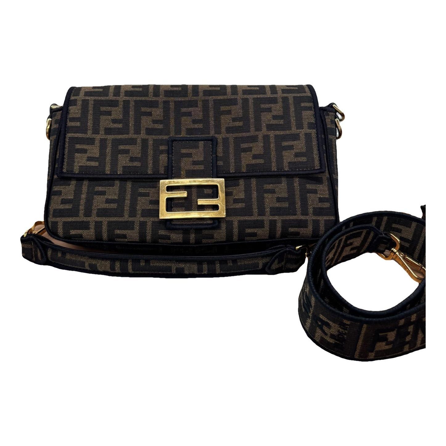 Baguette cloth handbag