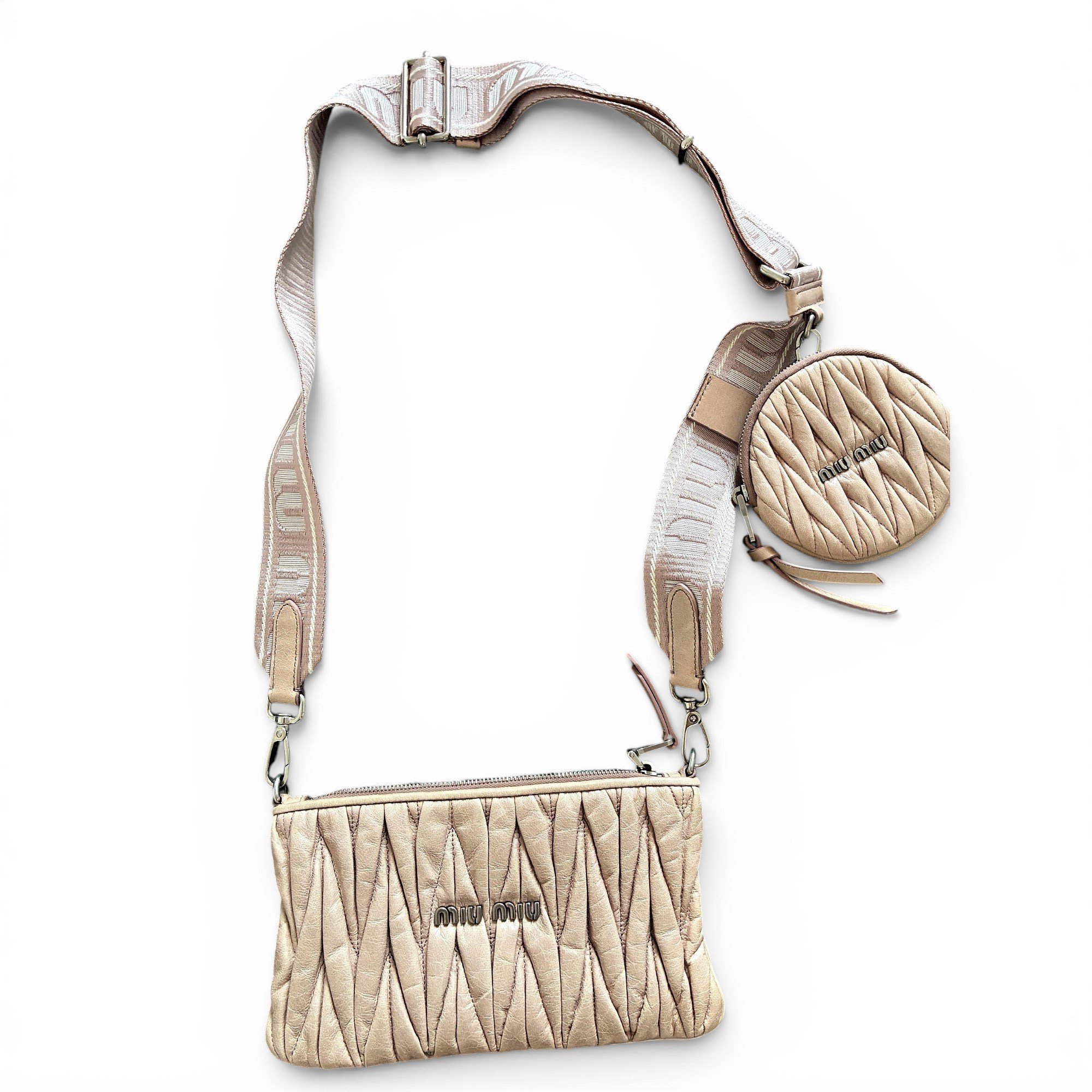 Matelassé leather crossbody bag