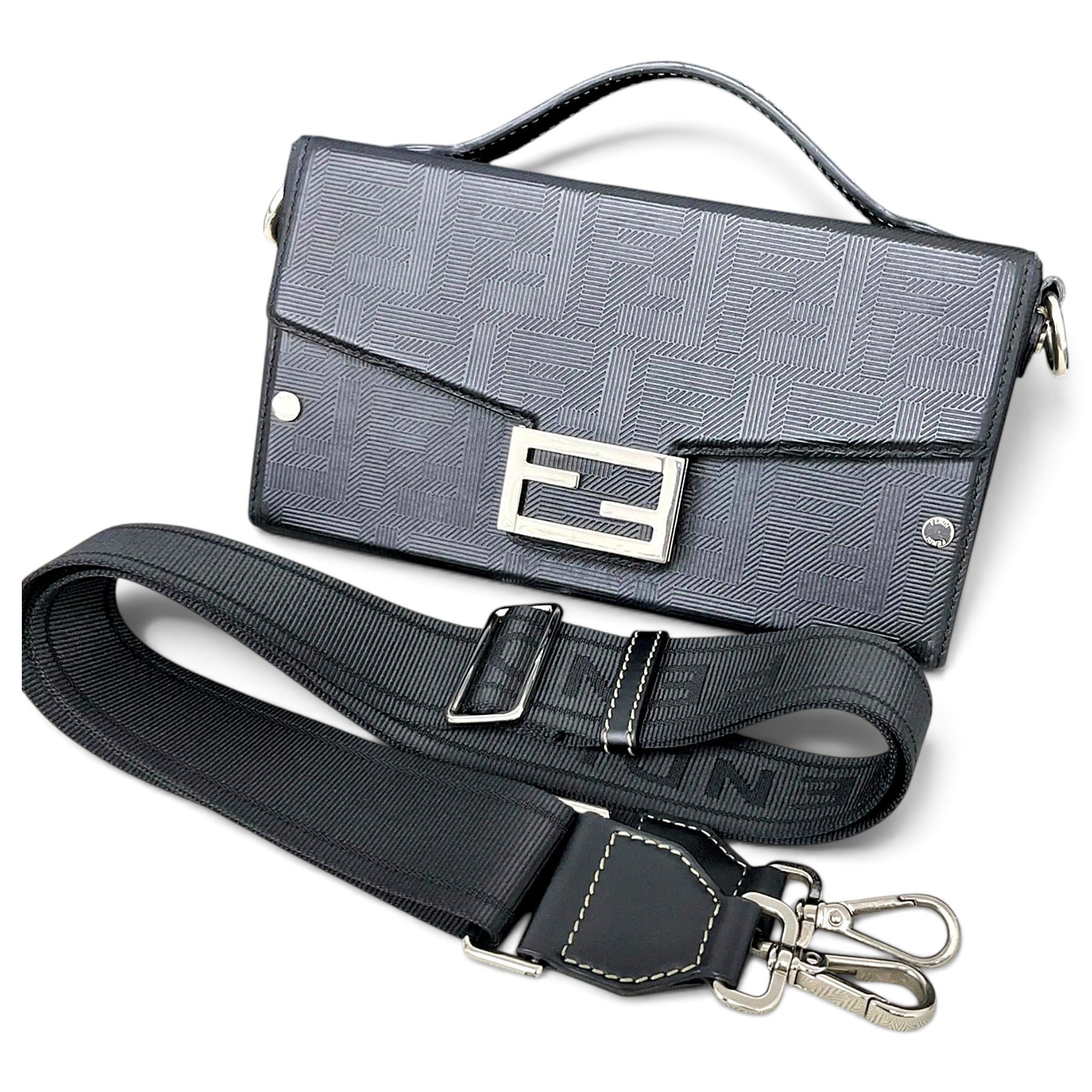 Baguette leather crossbody bag