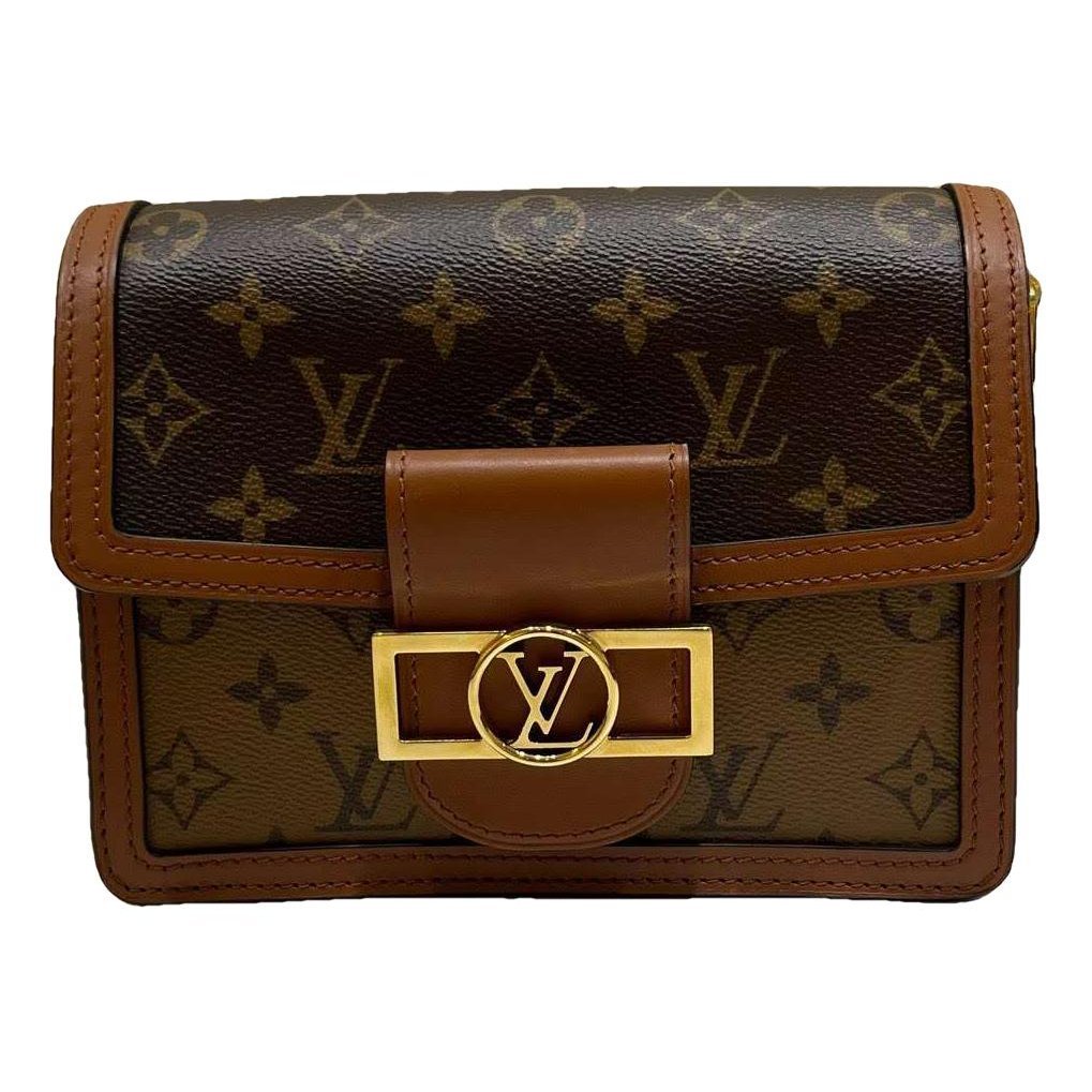 Dauphine leather handbag