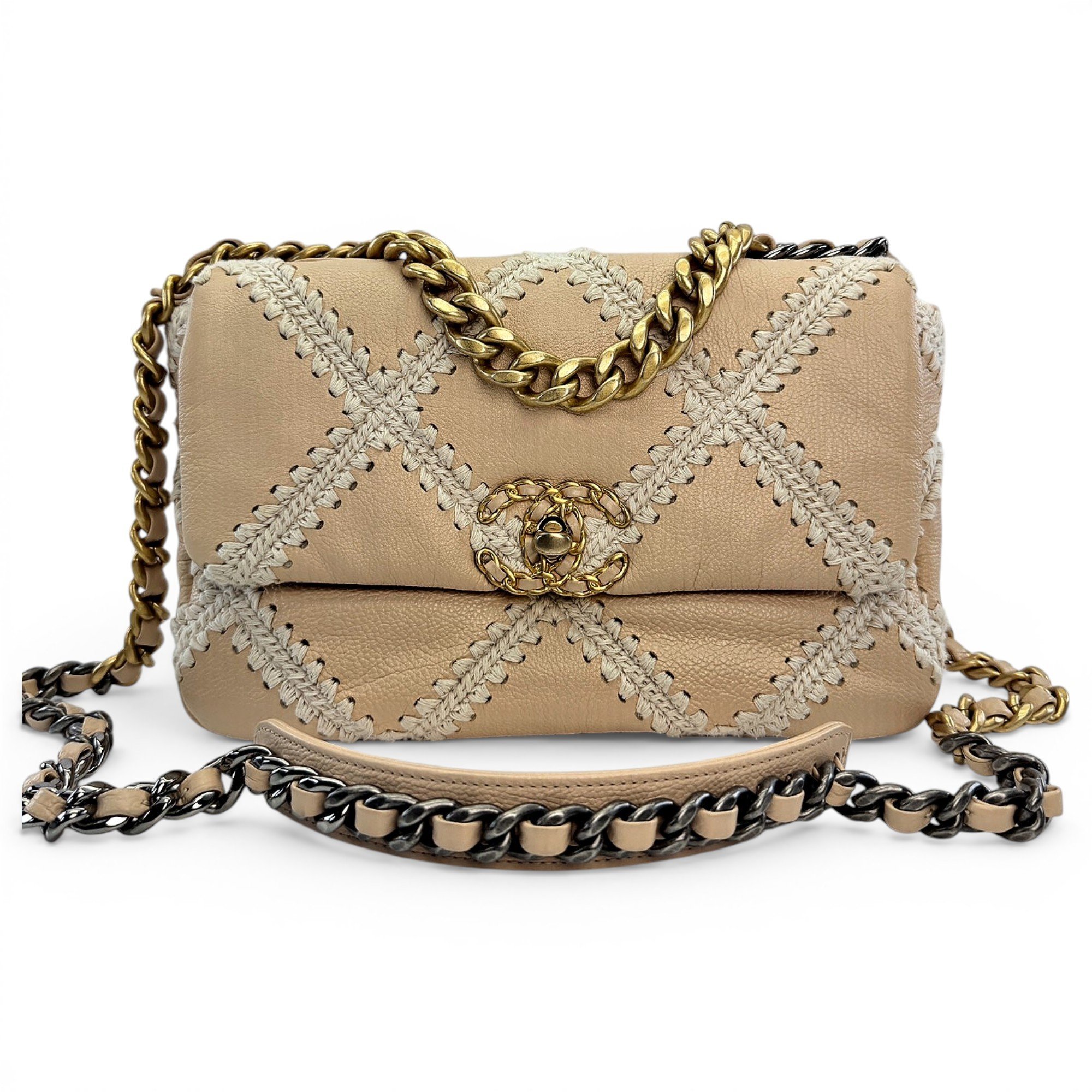 Chanel 19 leather handbag