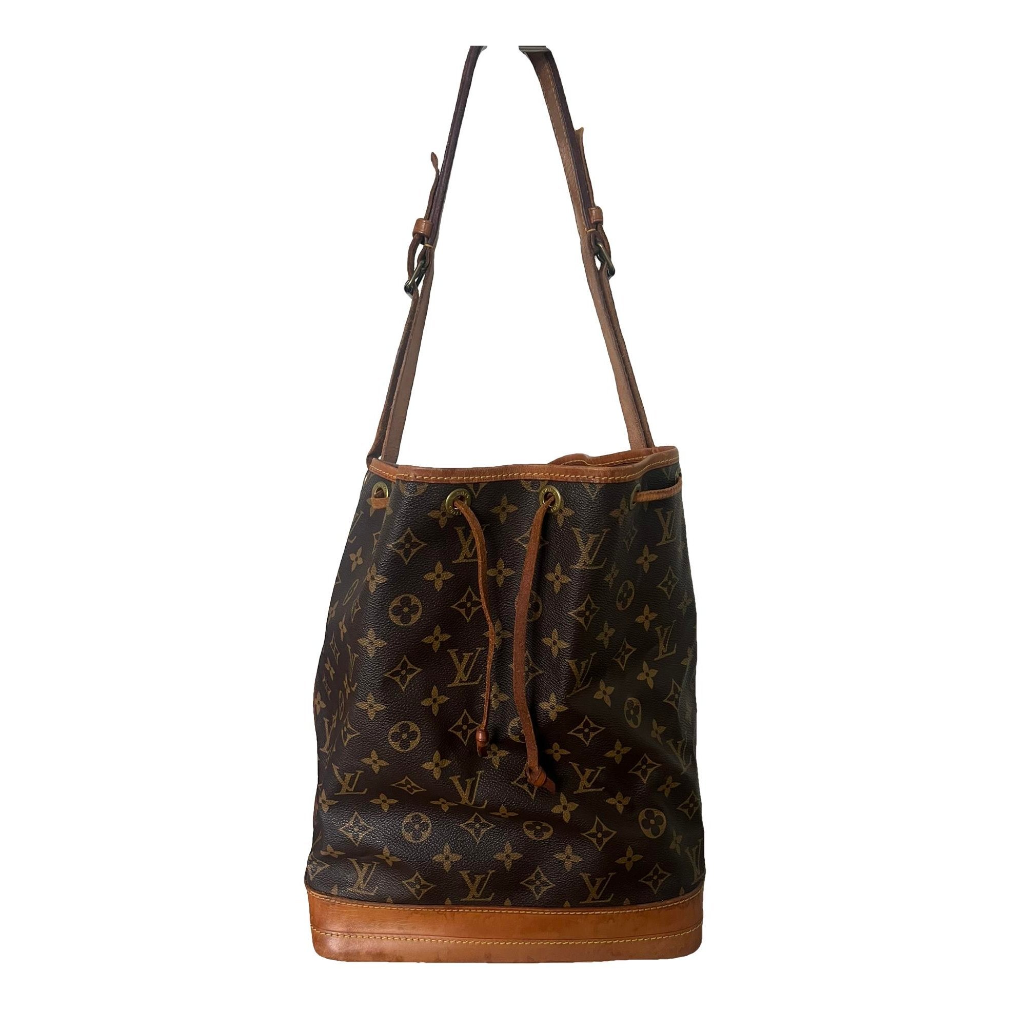 Noé leather handbag