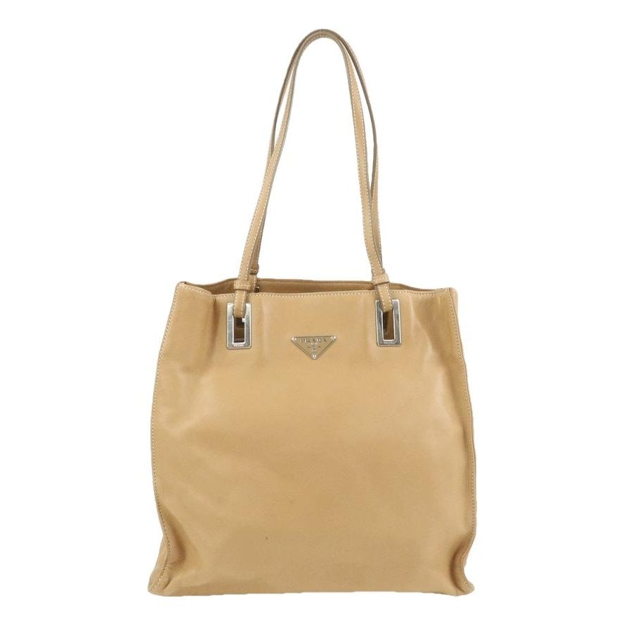 Leather tote