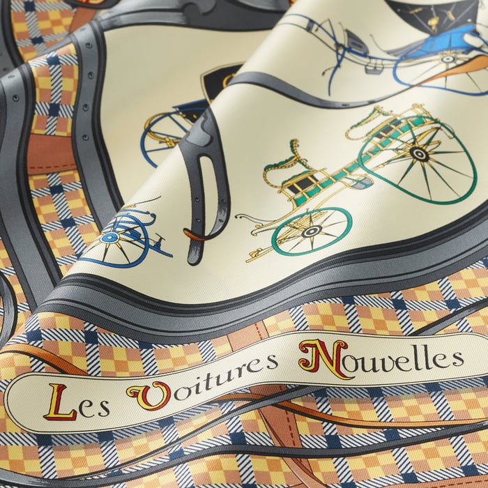 Les Voitures Nouvelles Scarf 70