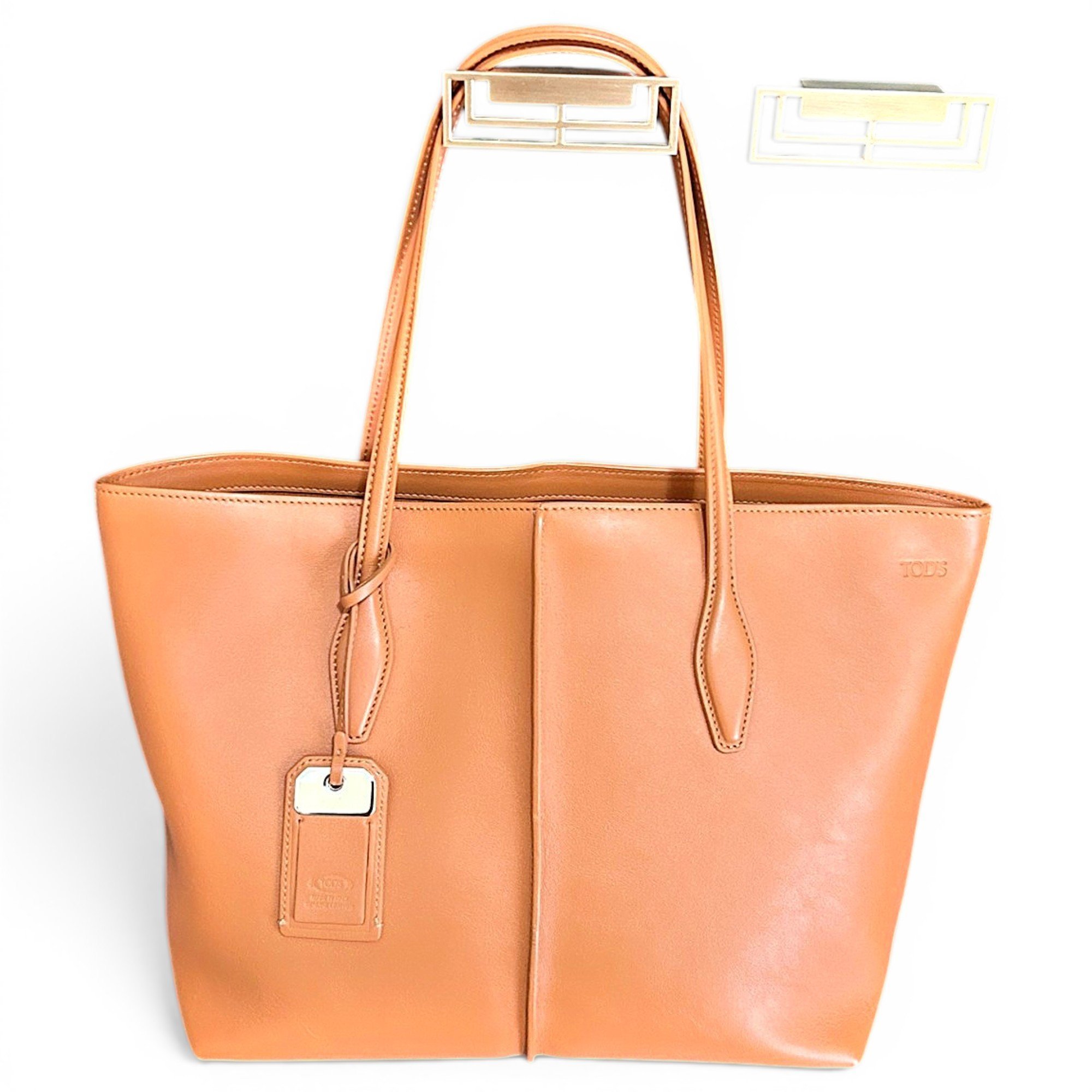 Leather tote