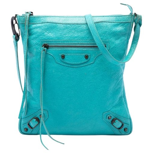 B leather crossbody bag