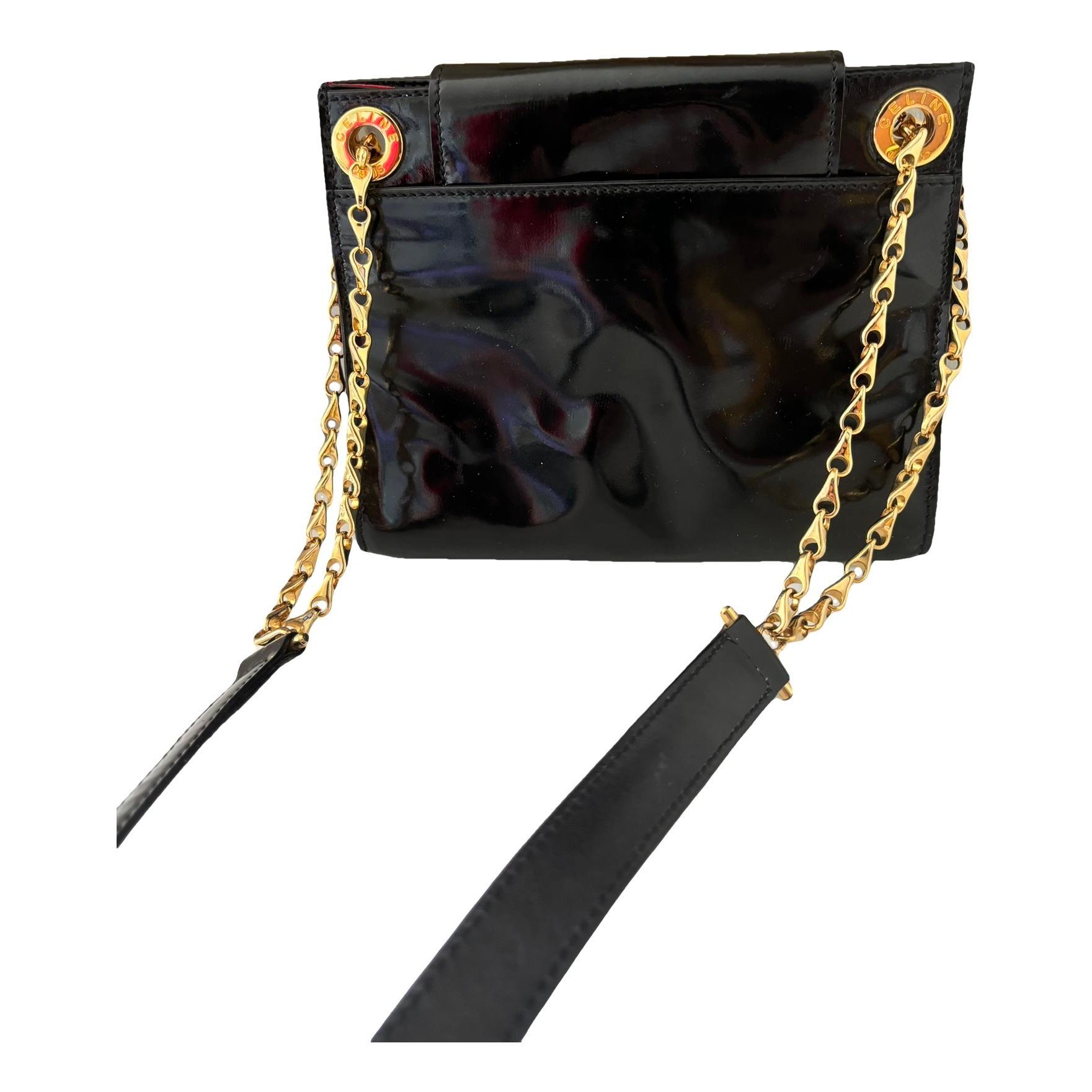 Case flap patent leather handbag