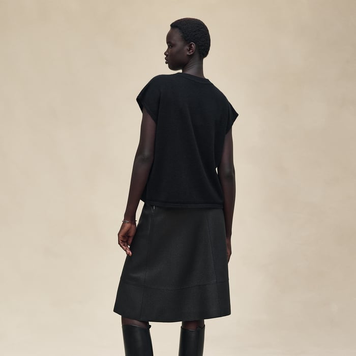 Noir Cashmere "l'Enseigne Du Sellier" Sleeveless Sweater