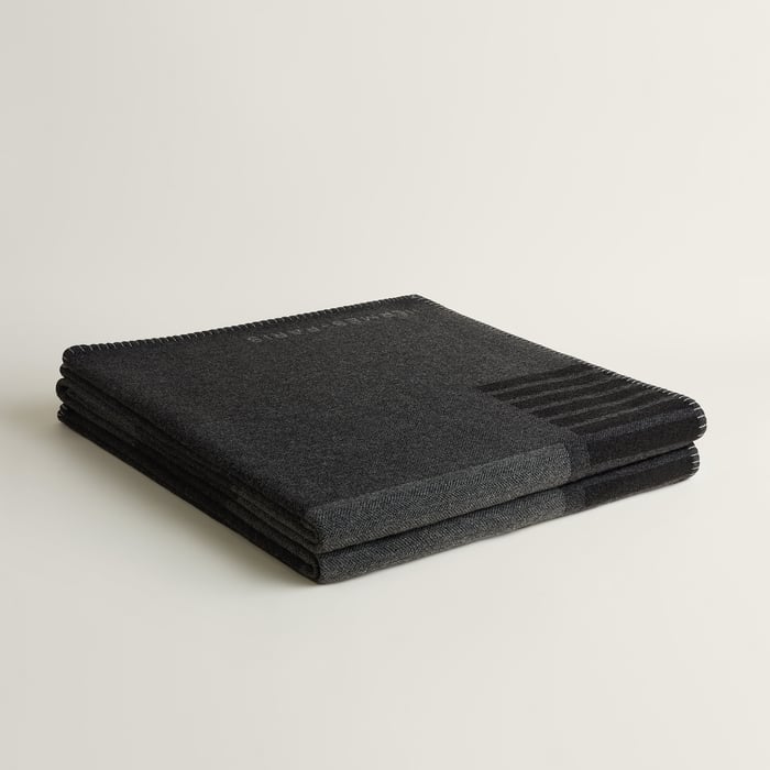 Gris H Tape Bed Cover