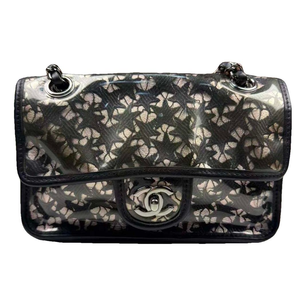 Timeless/Classique leather crossbody bag