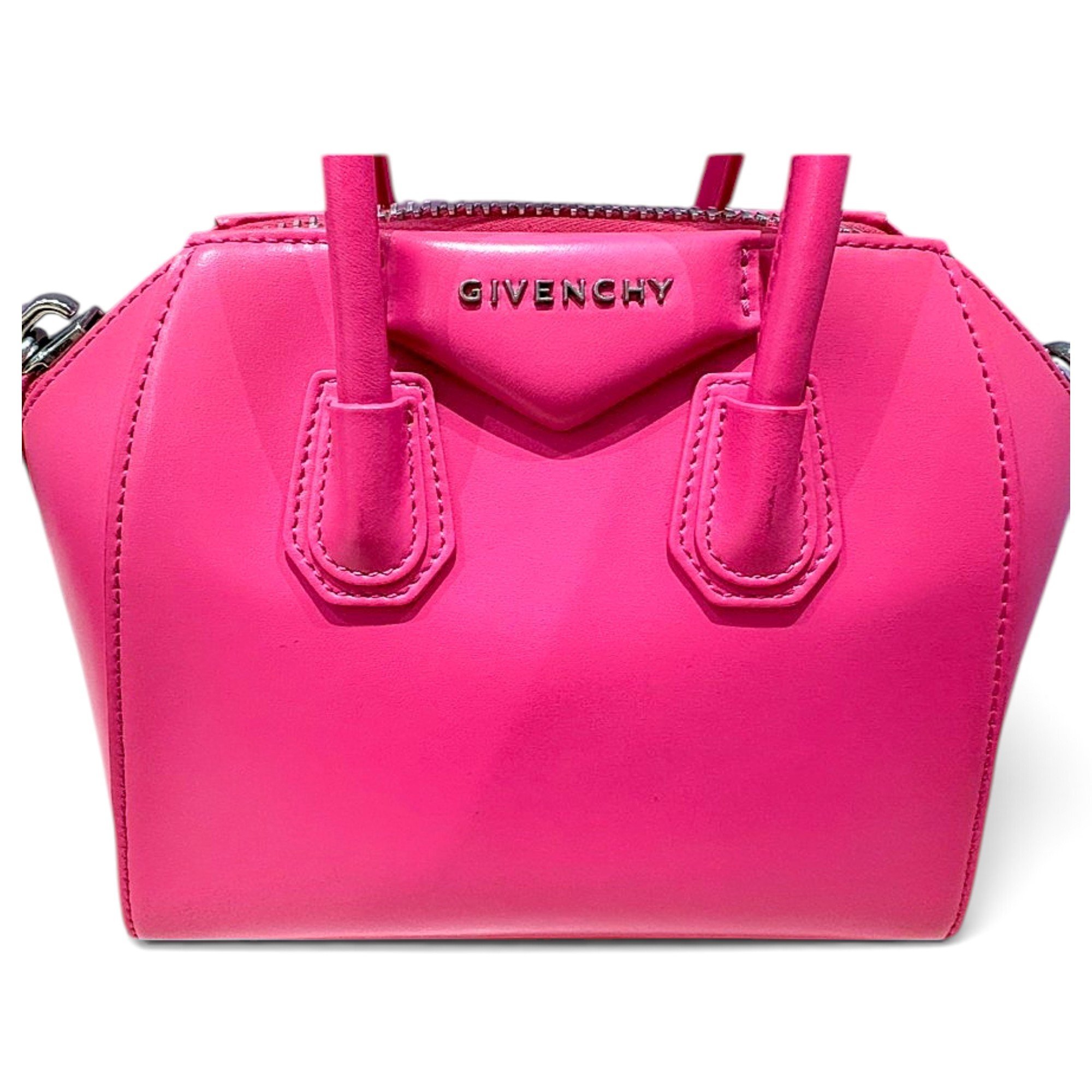 Antigona leather handbag