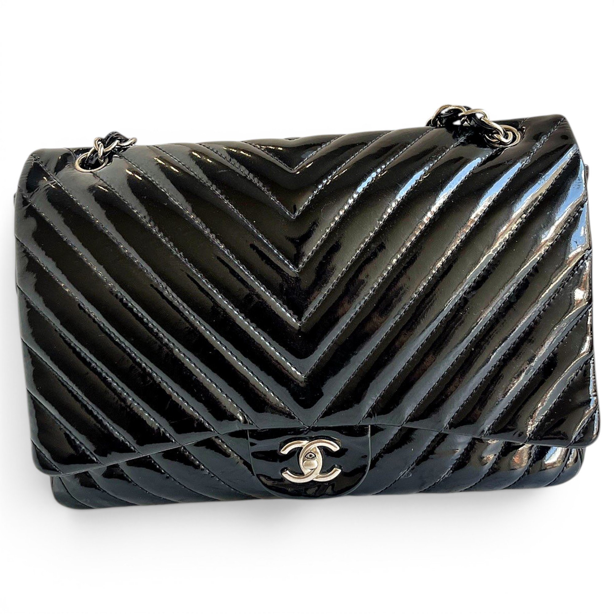 Timeless/Classique patent leather handbag