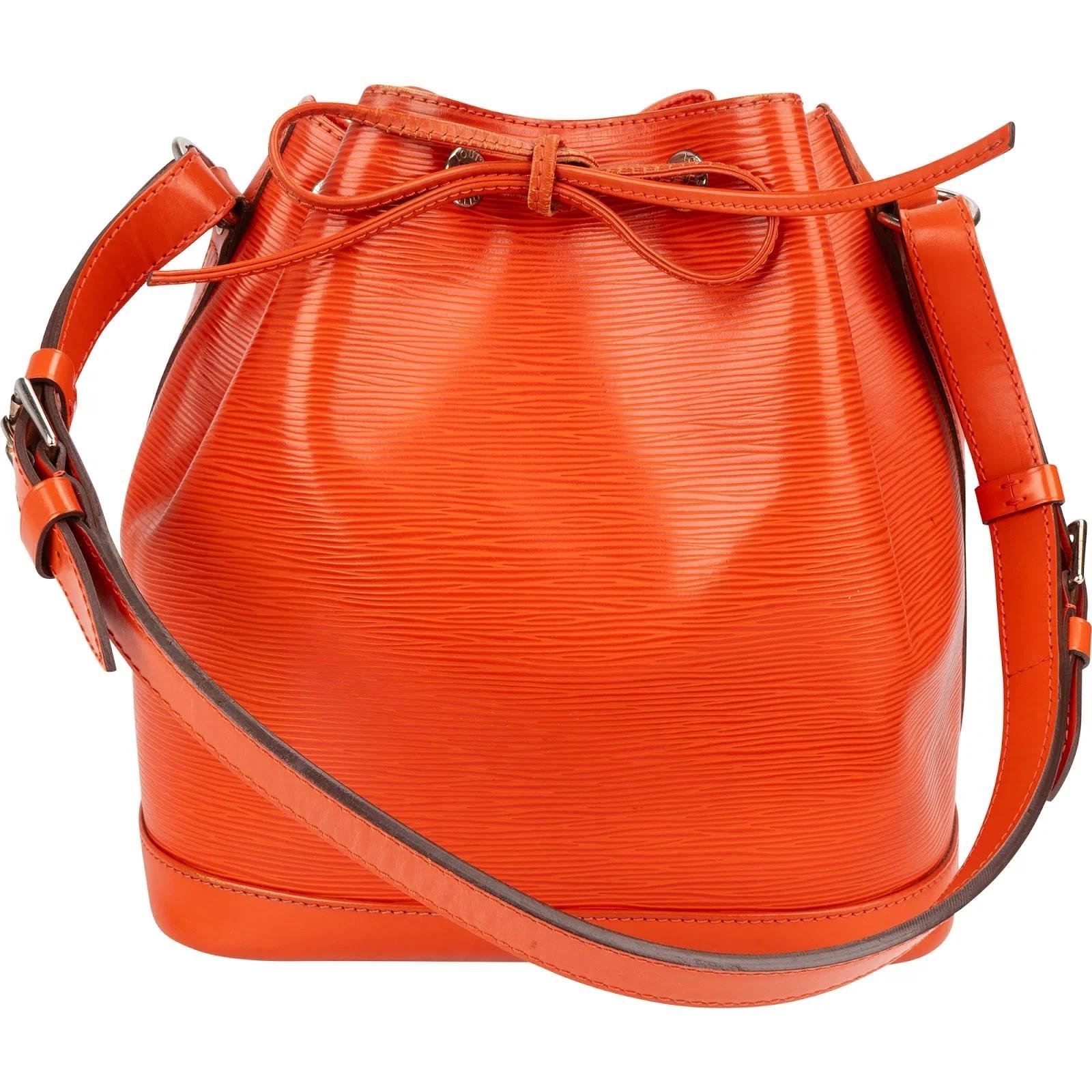 Noé leather handbag