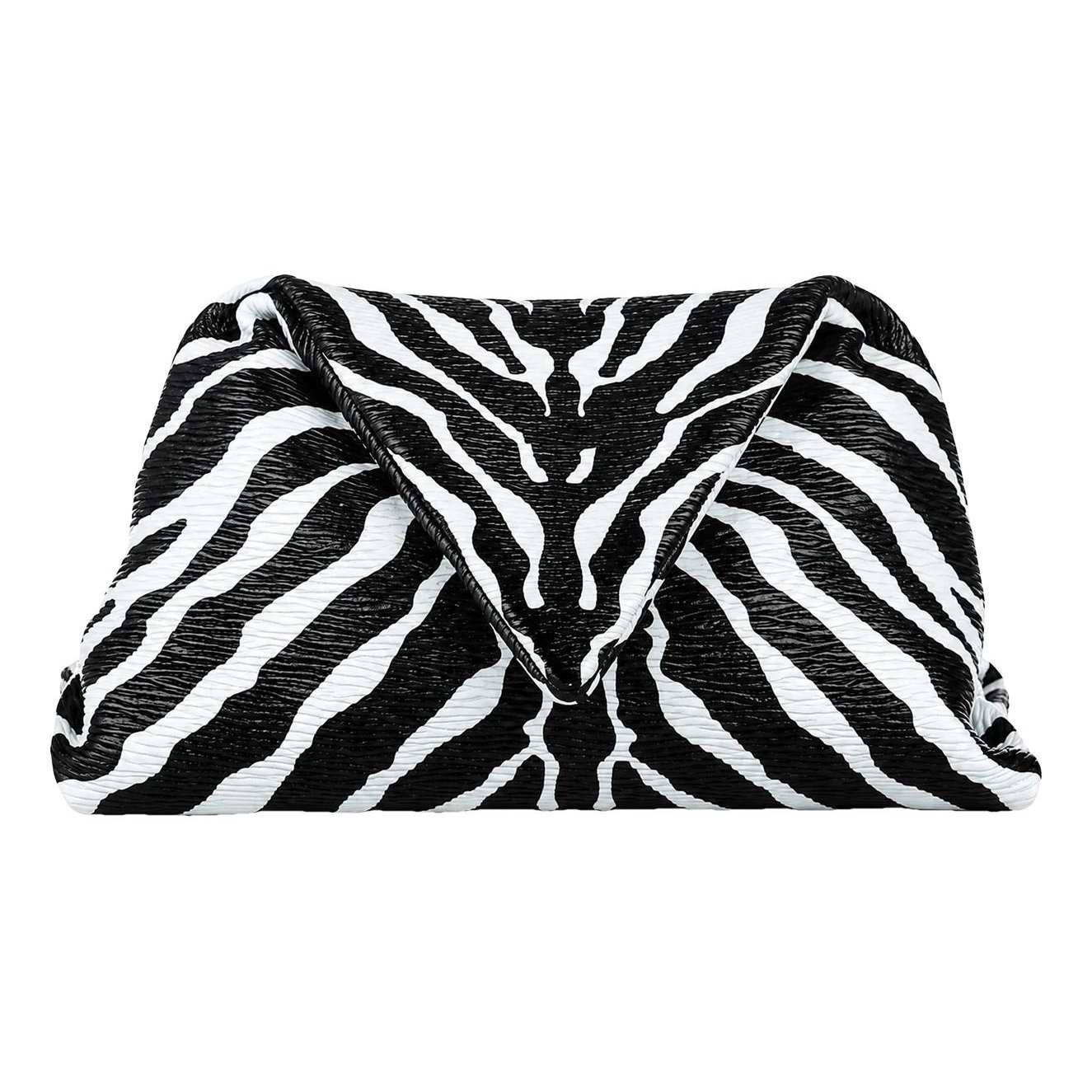 BV Trine leather clutch bag