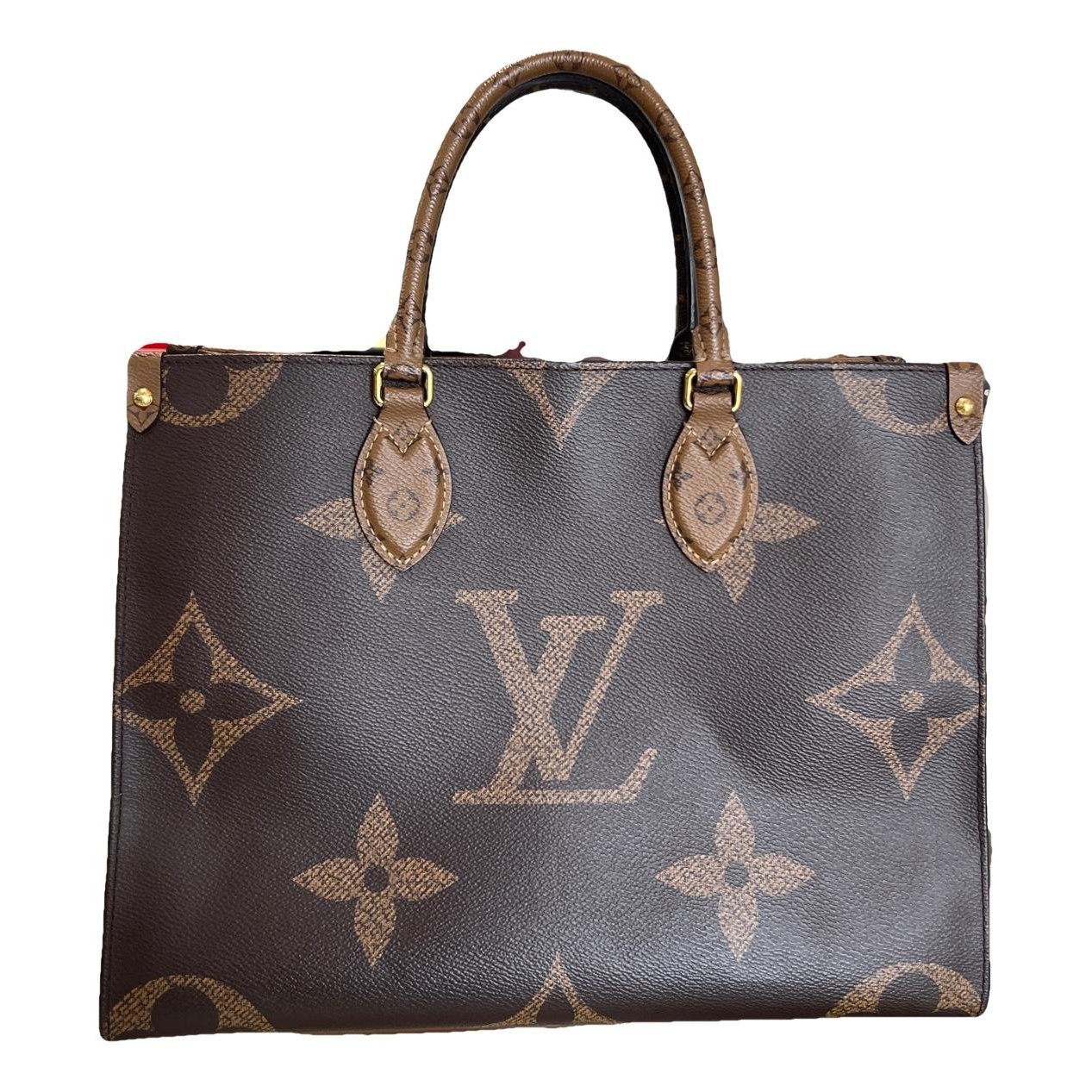 Onthego leather handbag