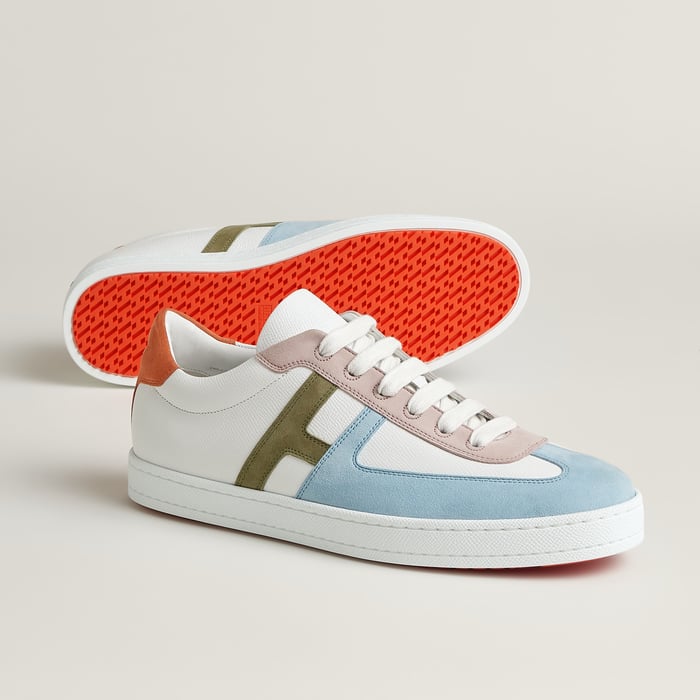Boomerang sneaker