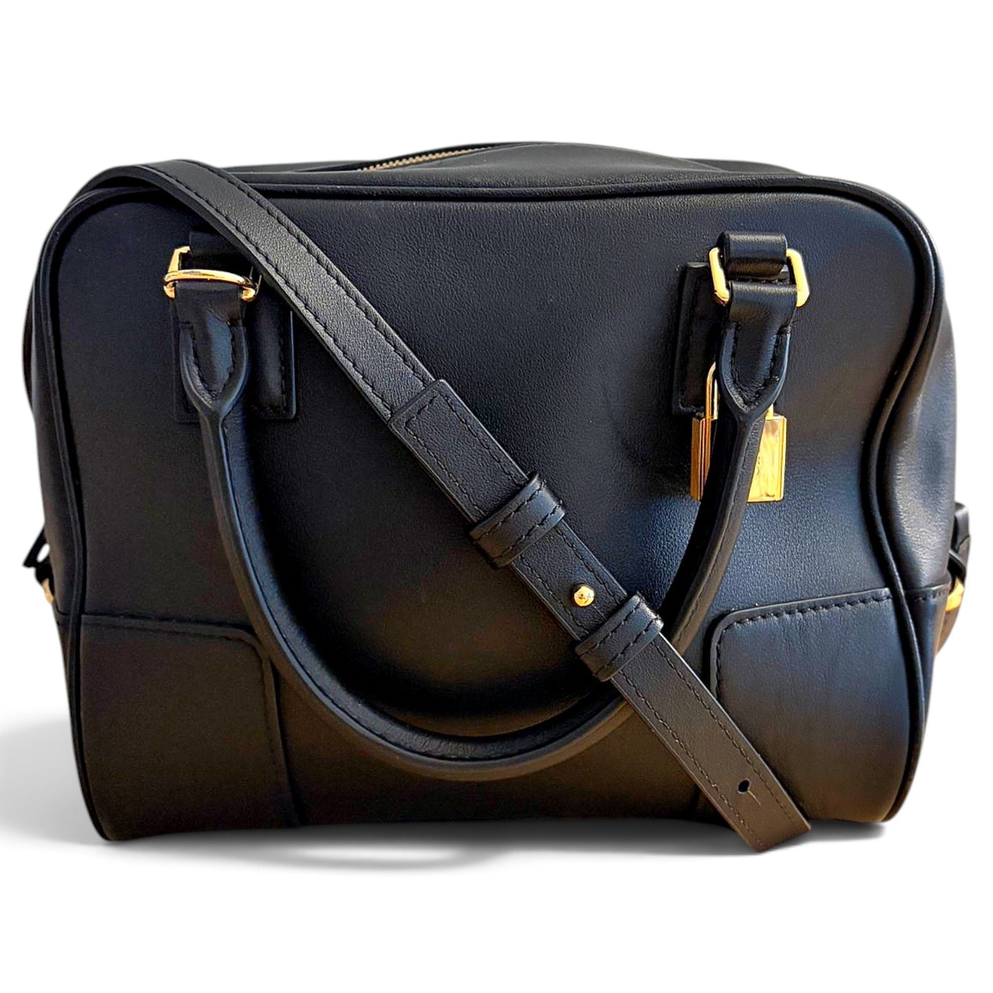 Amazona leather handbag