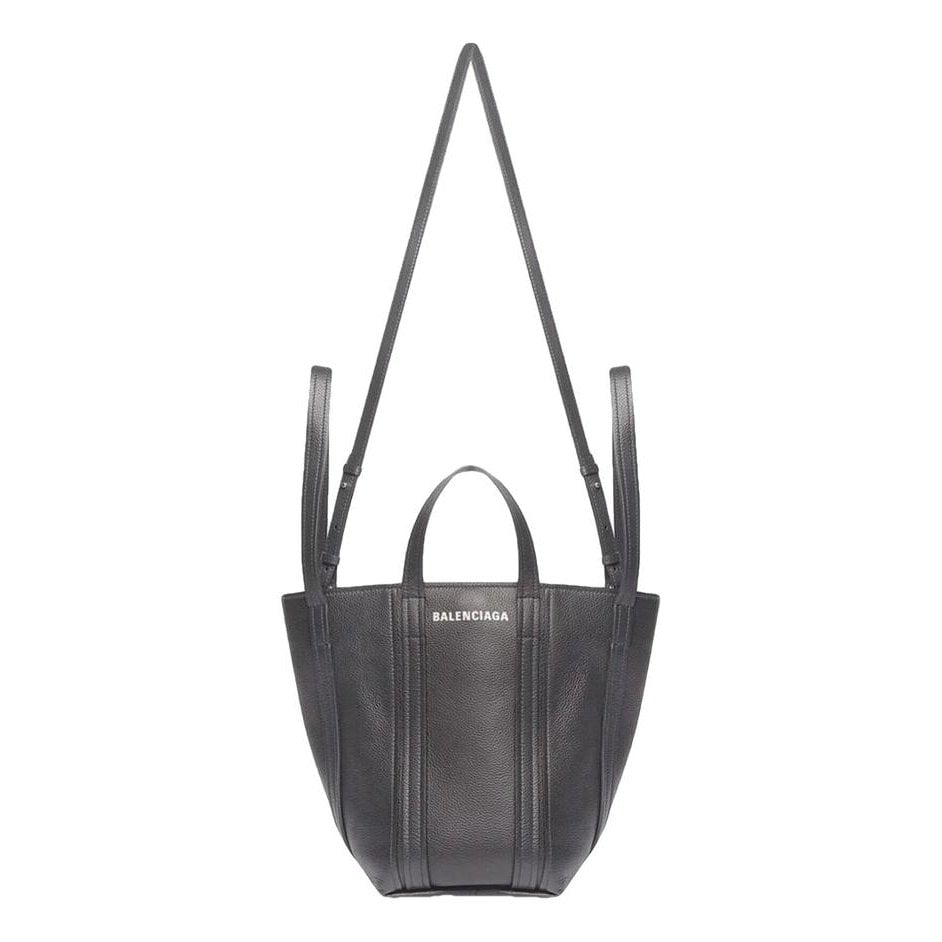 Everyday leather handbag