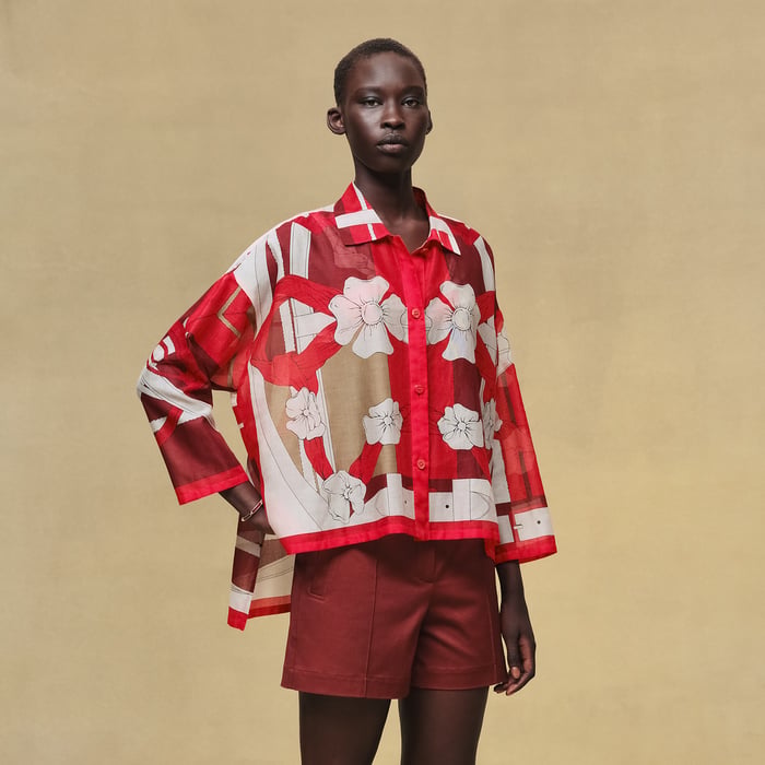 Rouge Amazone "Grand Manege" Beach Shirt