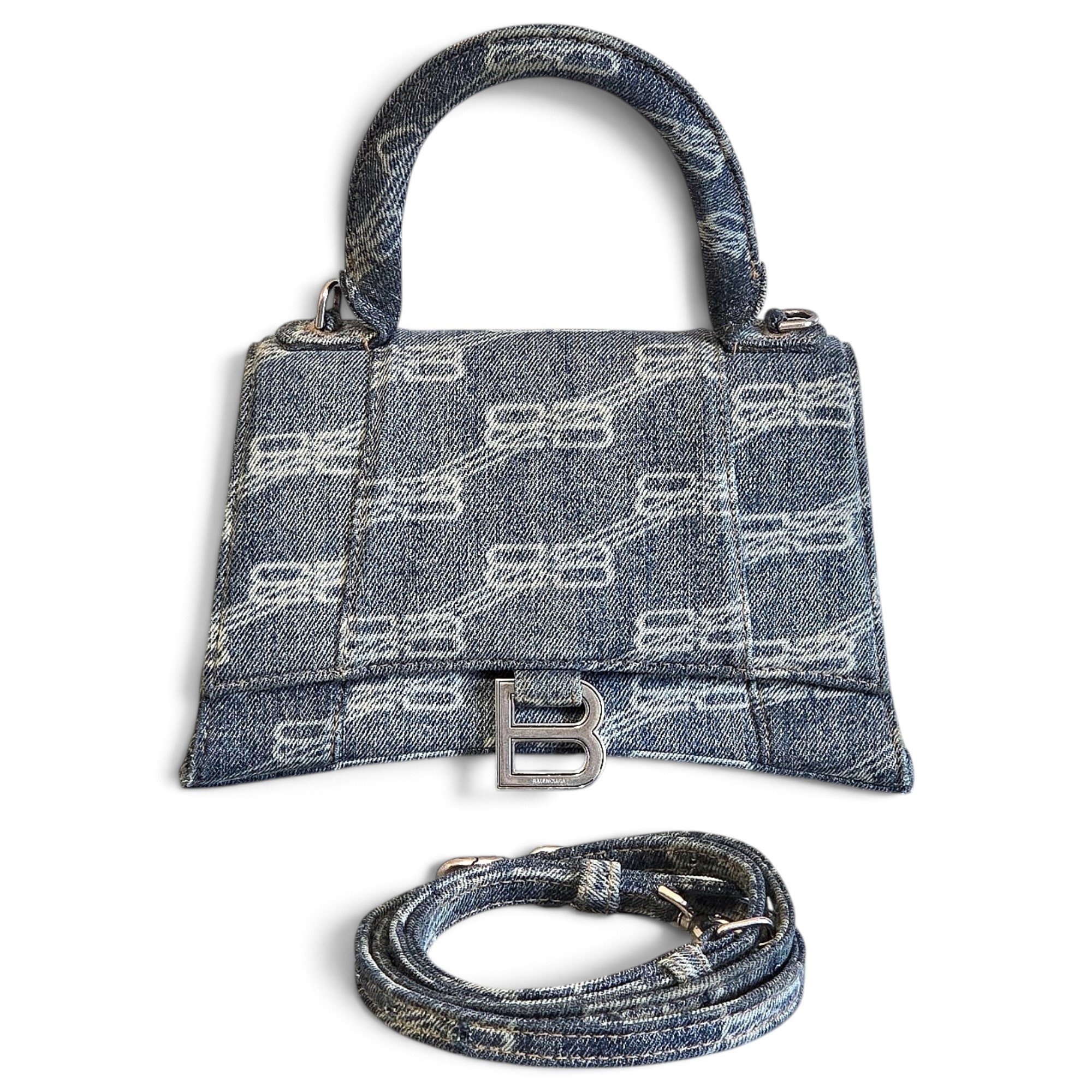 Hourglass handbag