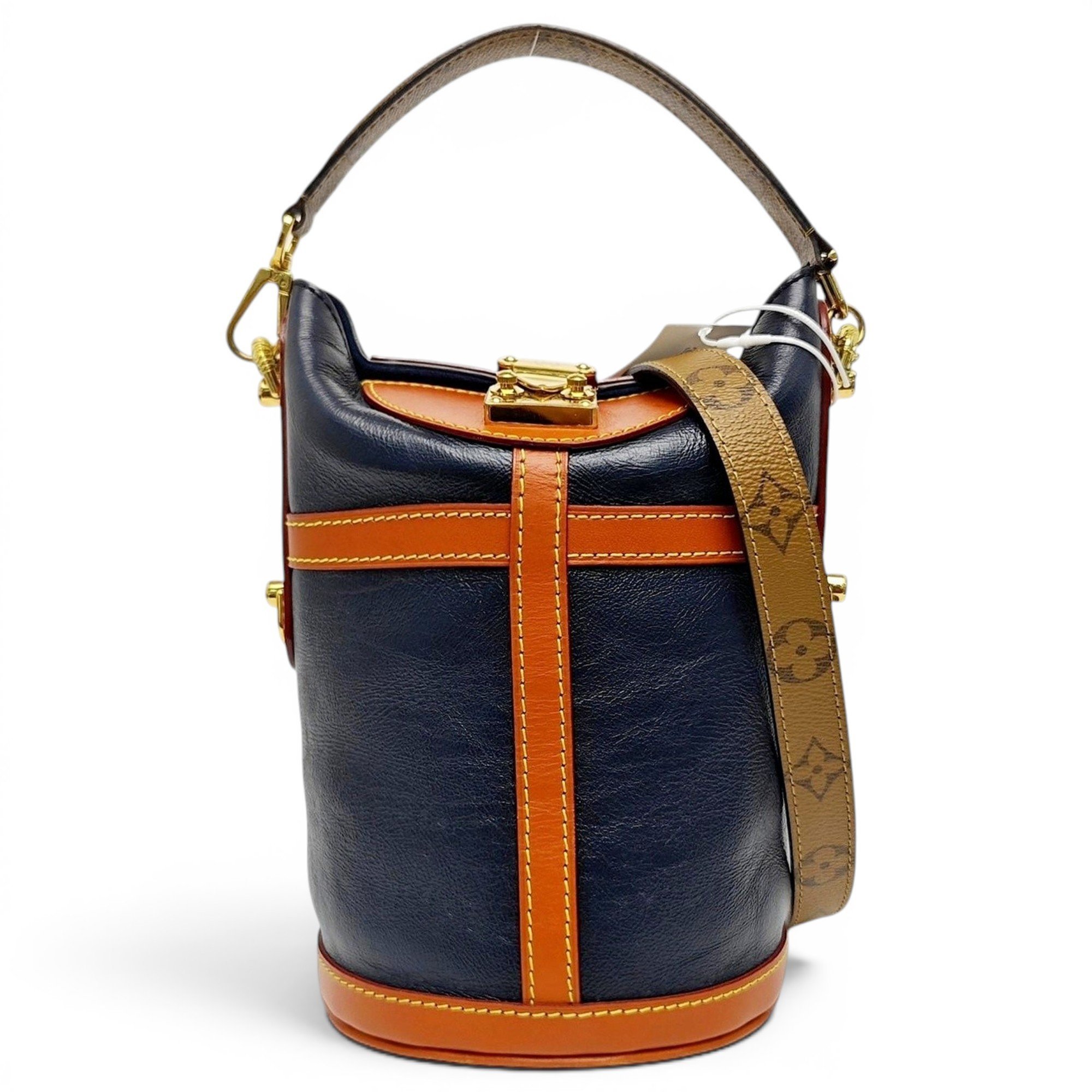 Duffle leather handbag