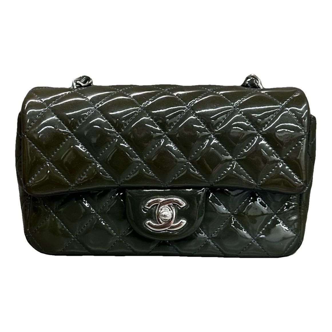 Timeless/Classique patent leather crossbody bag