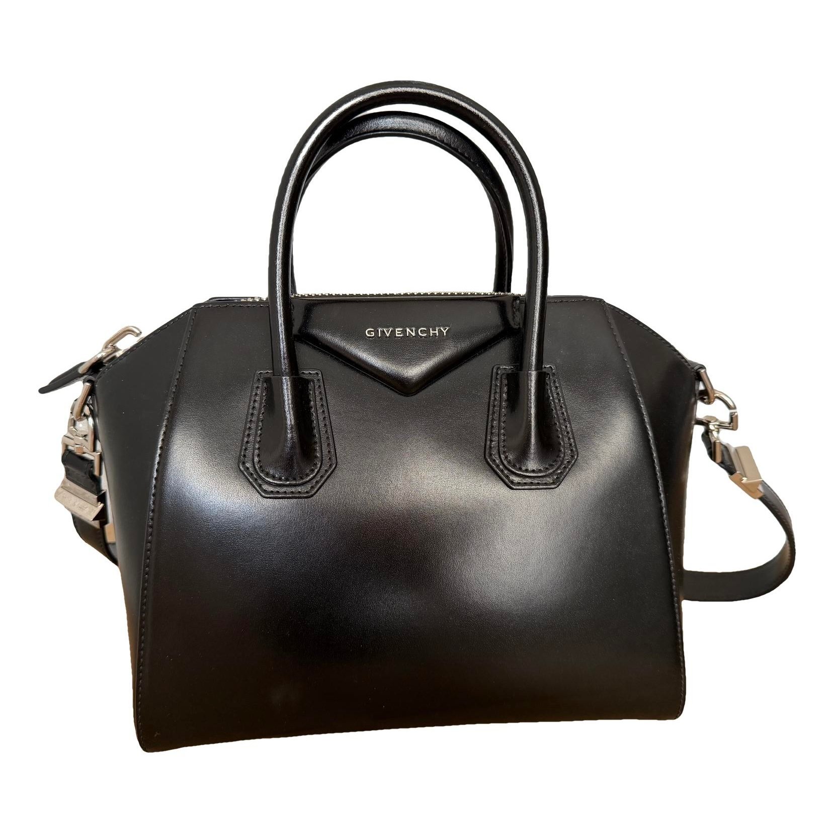 Antigona leather handbag