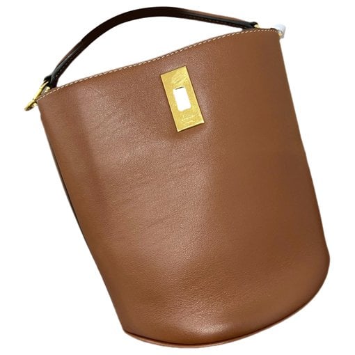 Clasp Bucket leather crossbody bag