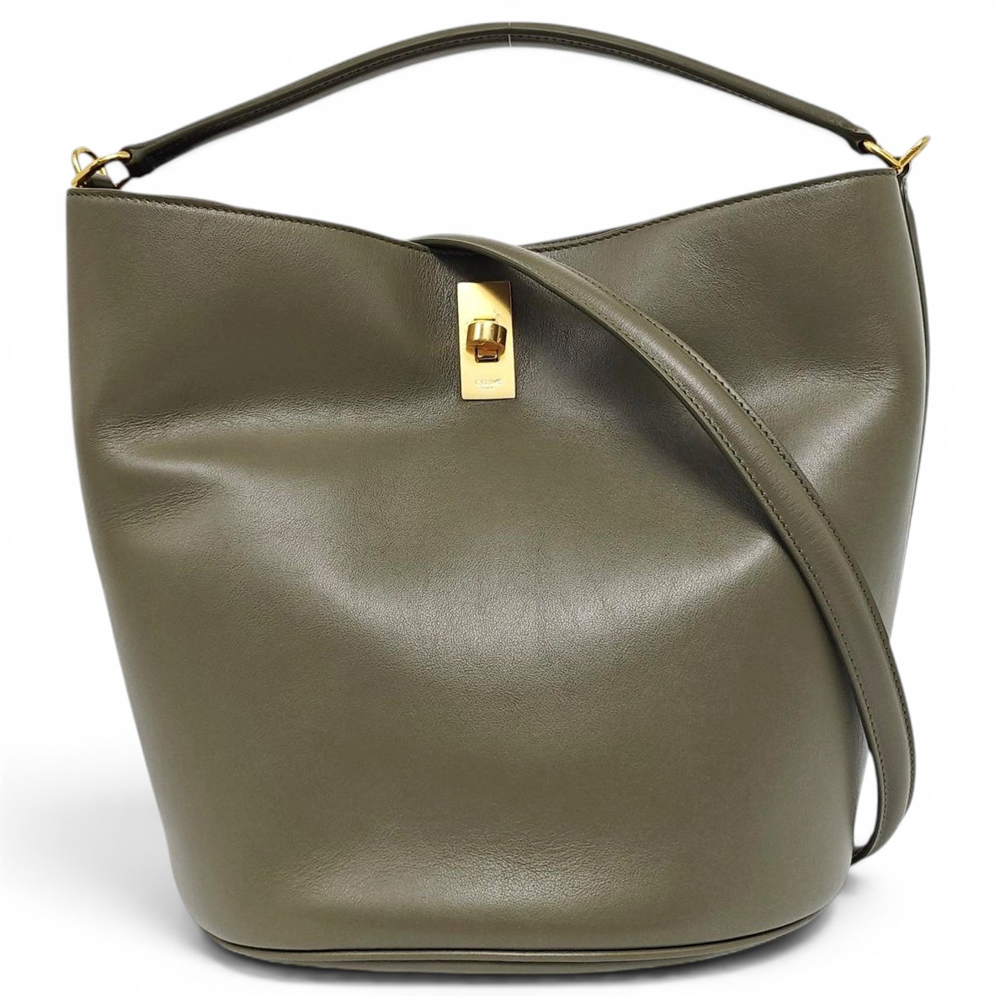 Sac 16 leather handbag
