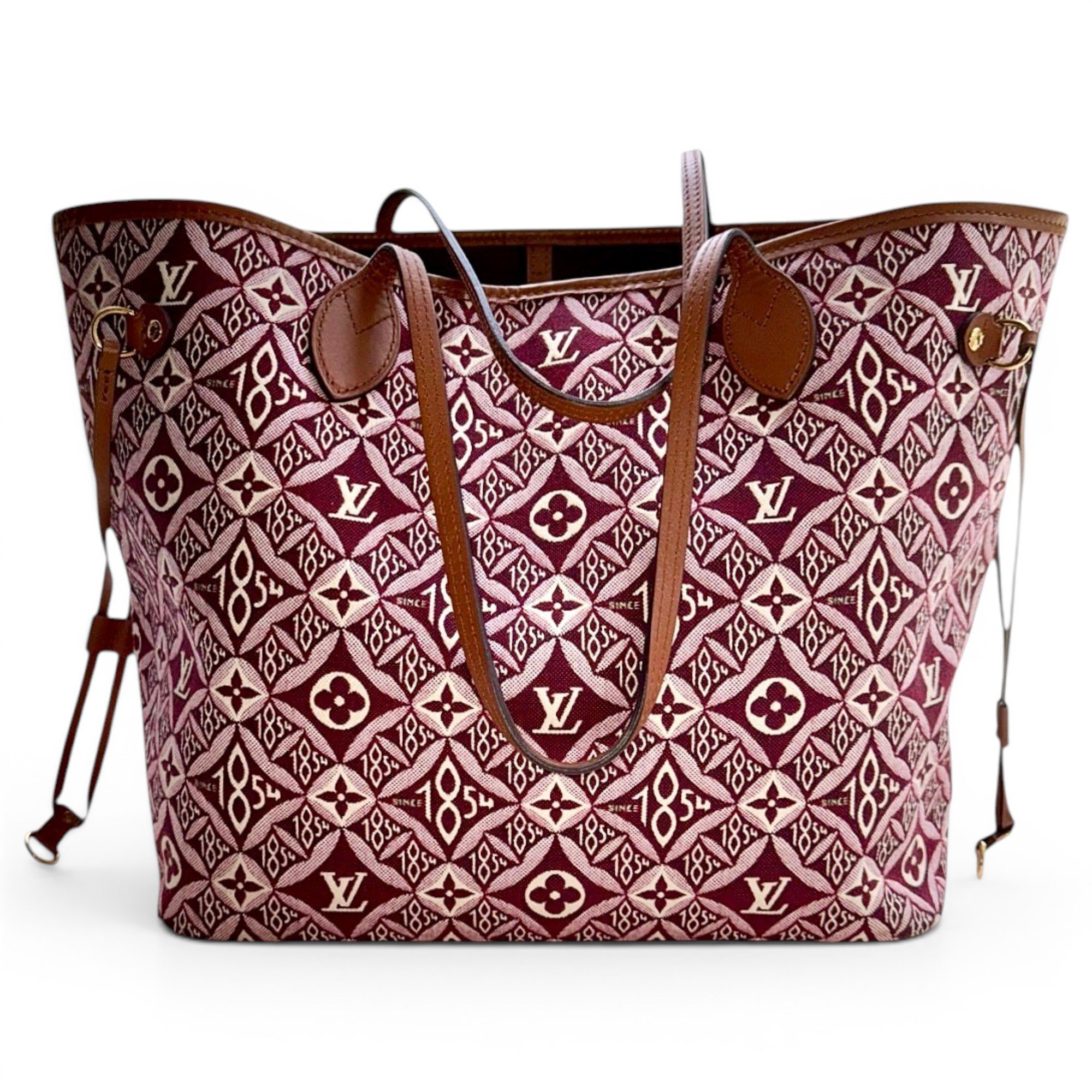 Louis Vuitton Neverfull cloth tote