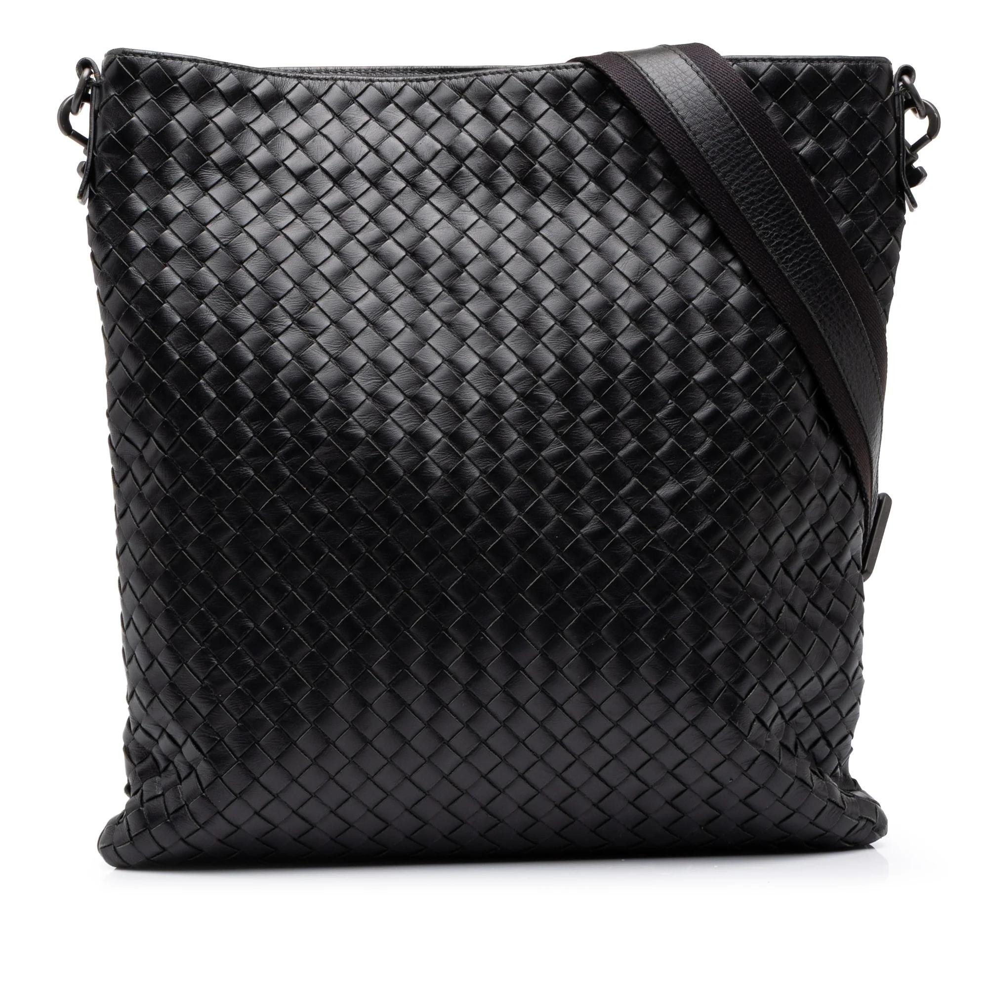 Veneta leather handbag