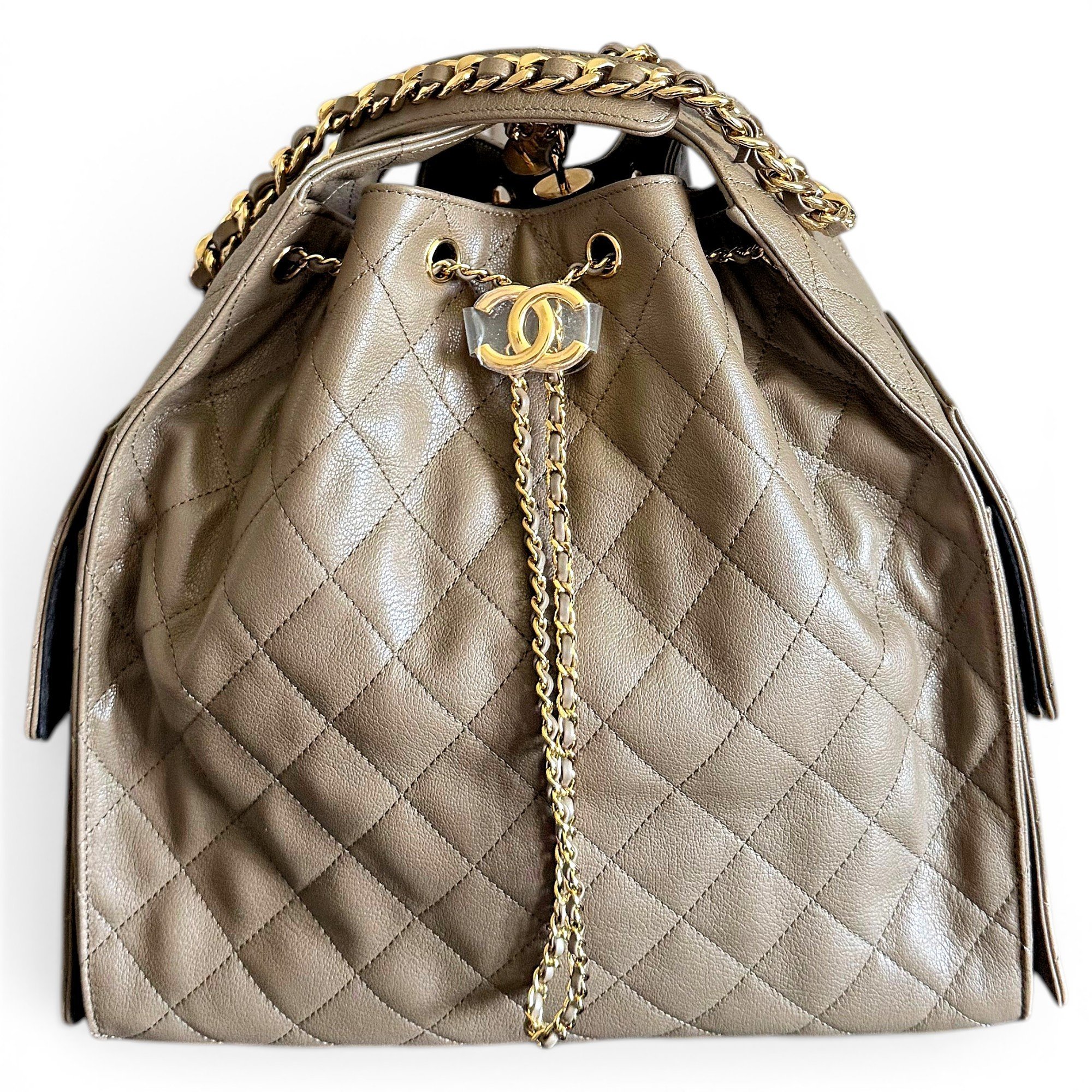 Chanel 25 leather handbag
