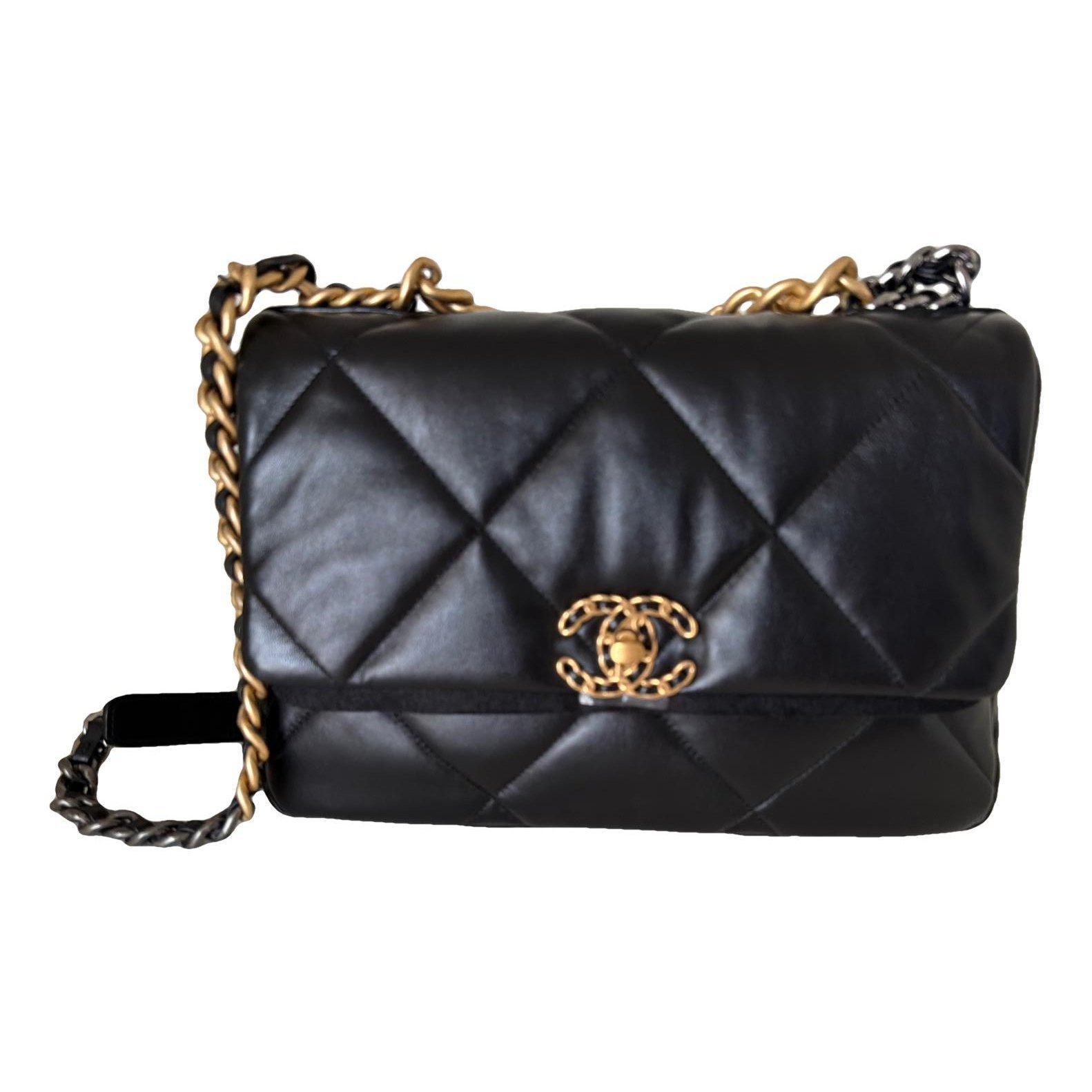 Chanel 19 leather handbag