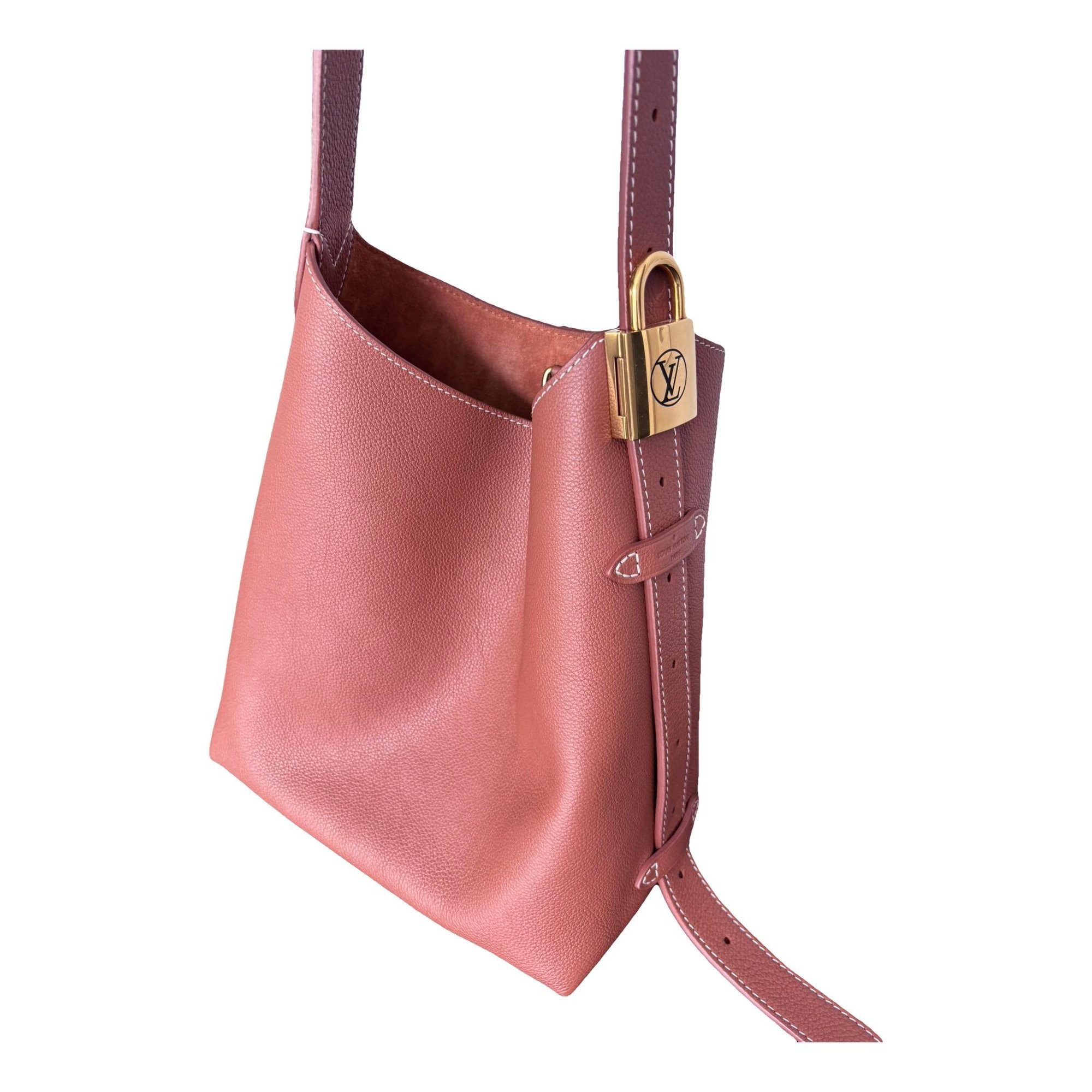 Low Key Hobo leather handbag