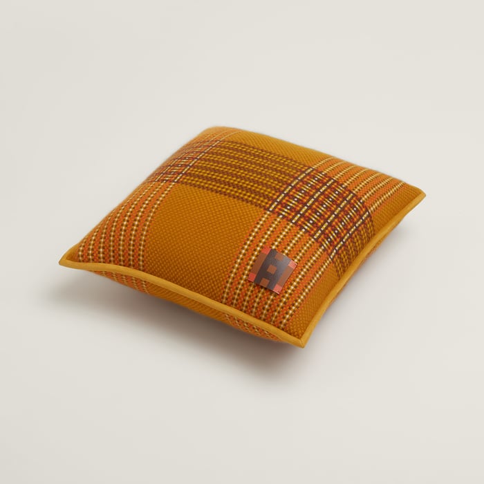 04_ambre Bordage Pillow
