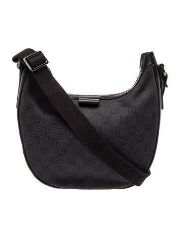 GG Canvas Shoulder Bag