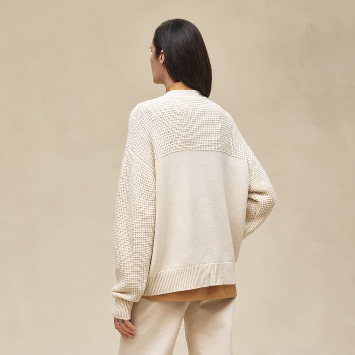 Blanc Naturel Cashmere Long-sleeve Sweater