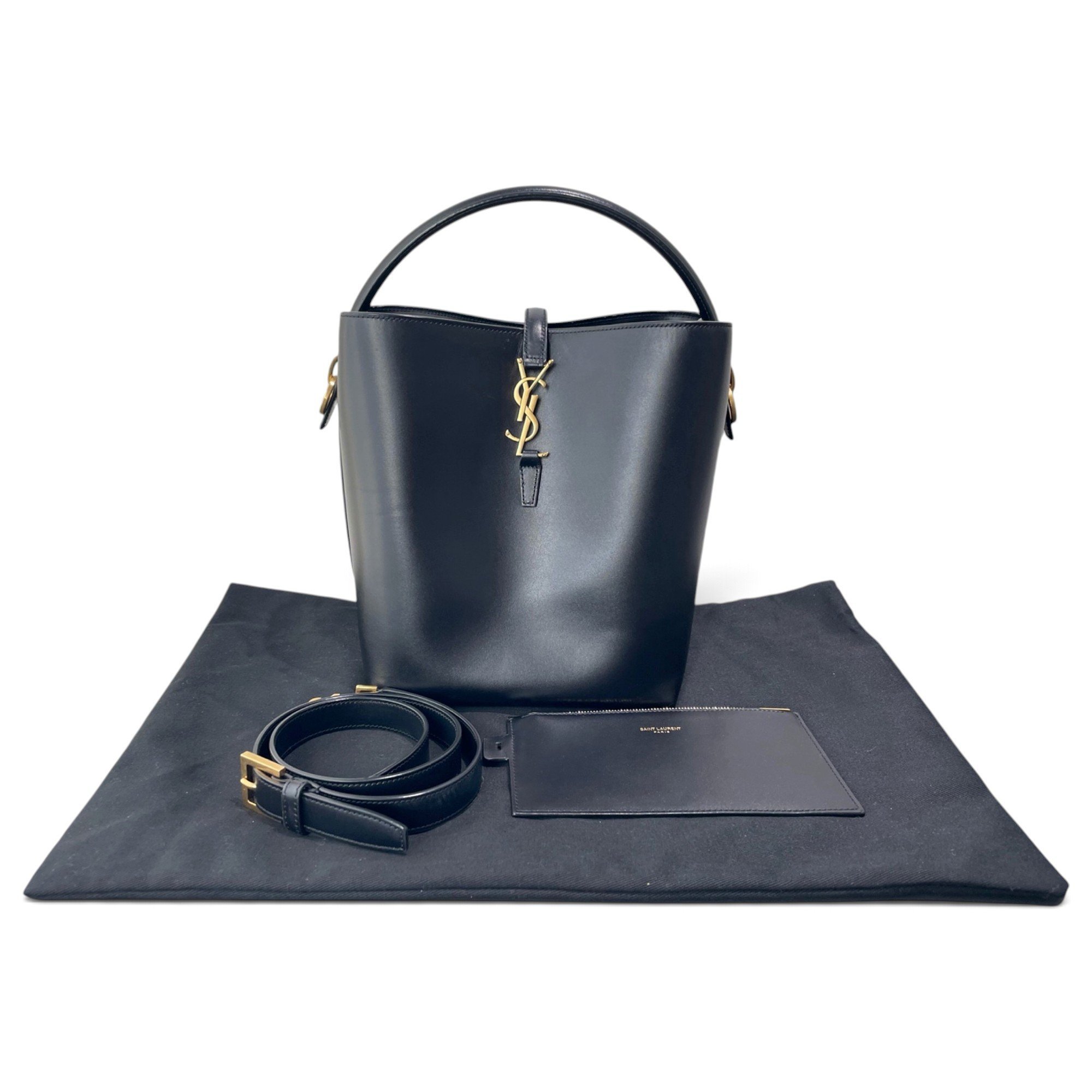 Le 37 leather handbag