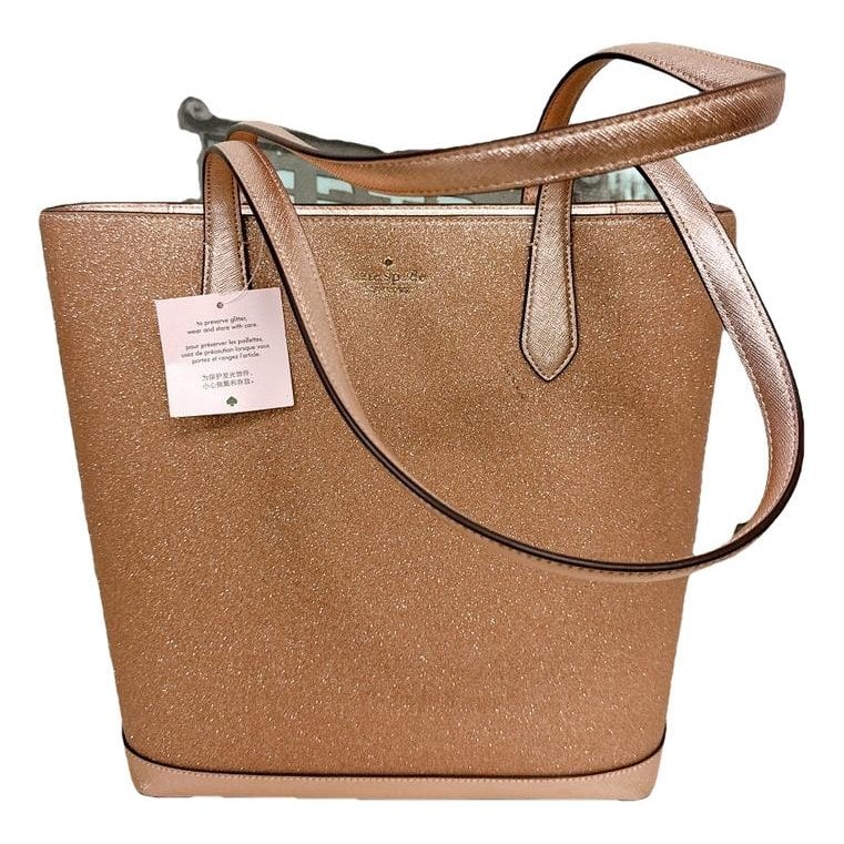 Leather tote