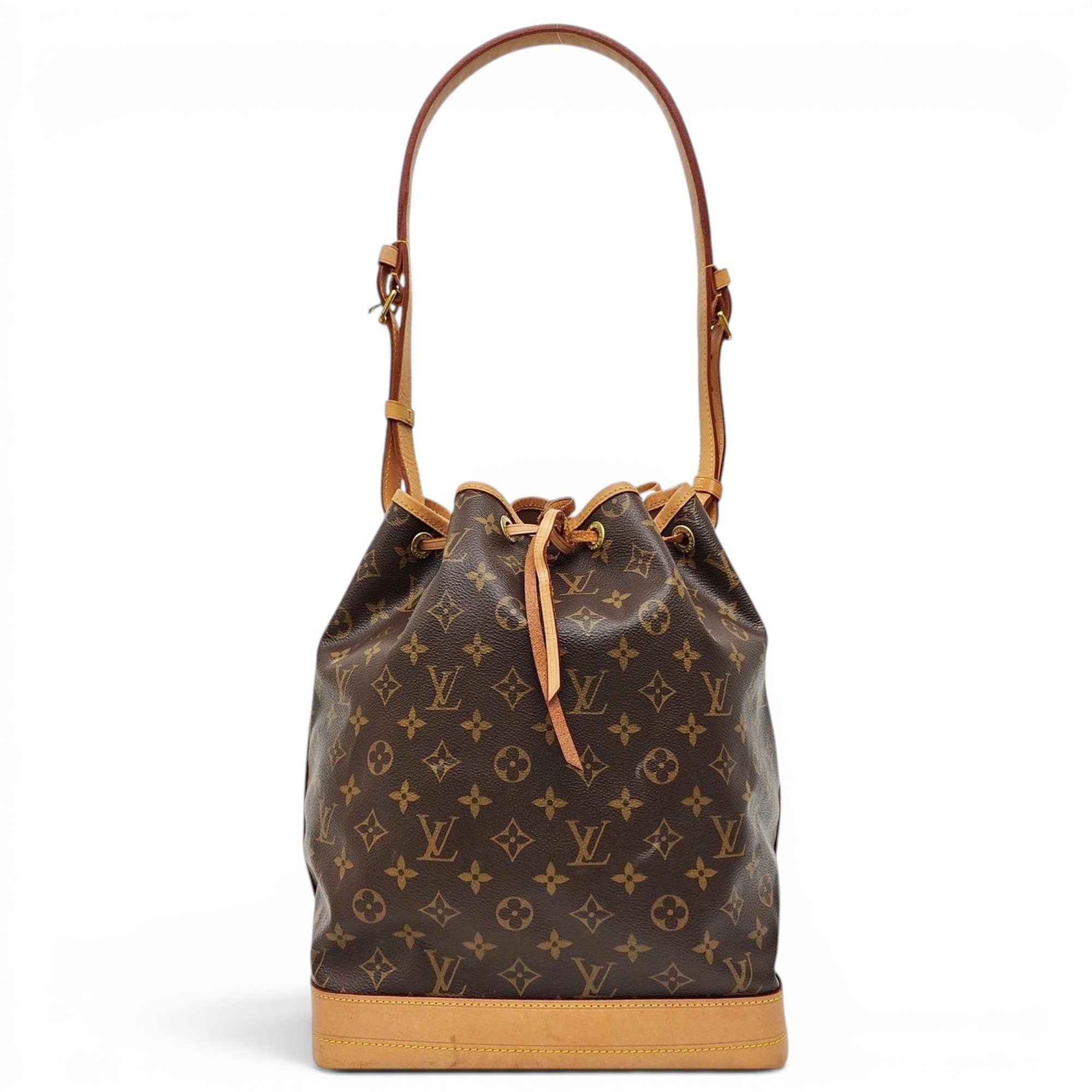 Nano Noé leather handbag