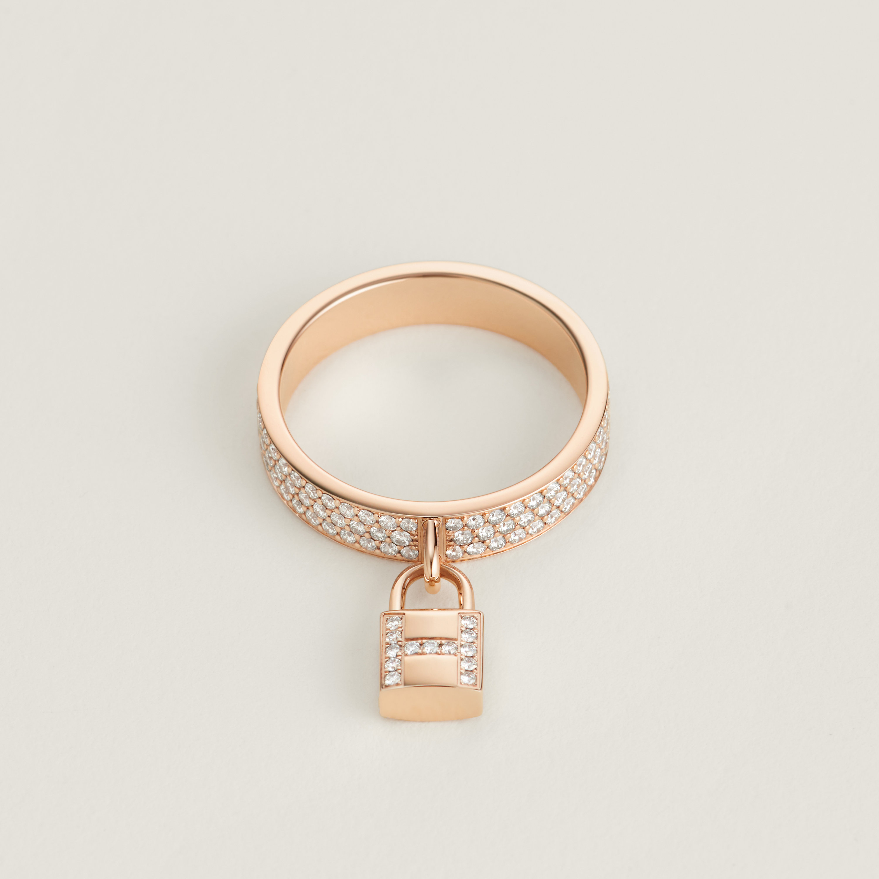 Kelly Clochette ring, medium model