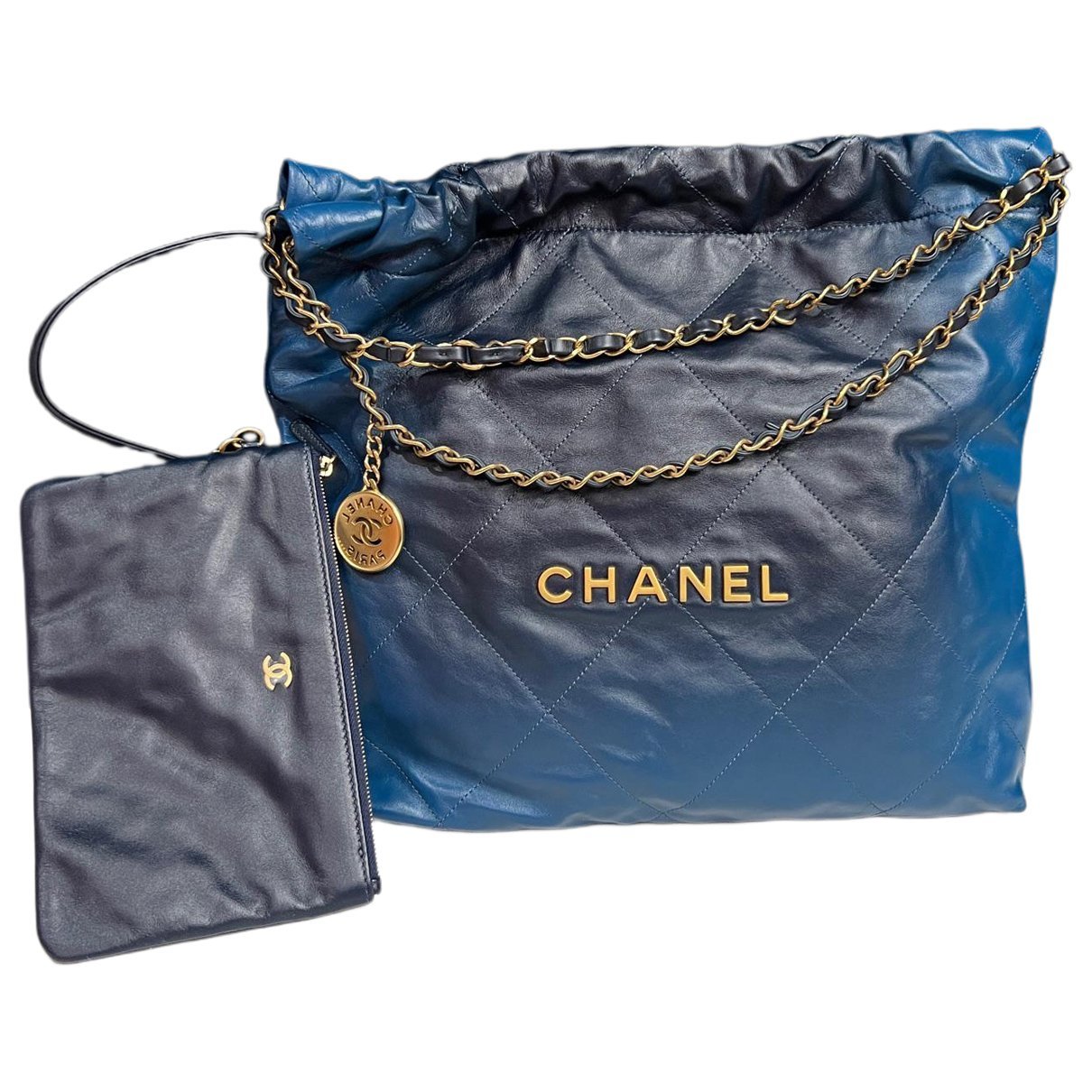 Chanel 22 leather handbag