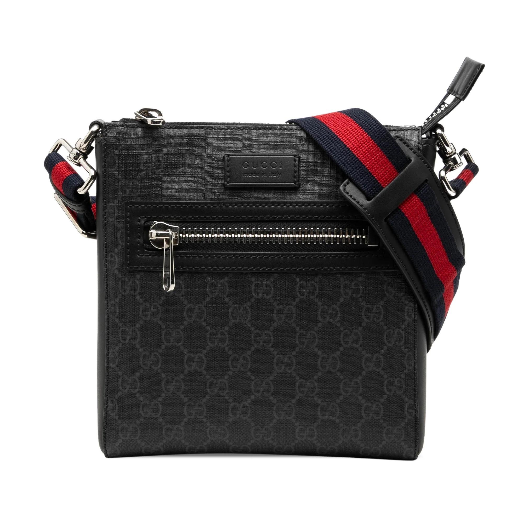 Gucci B leather handbag